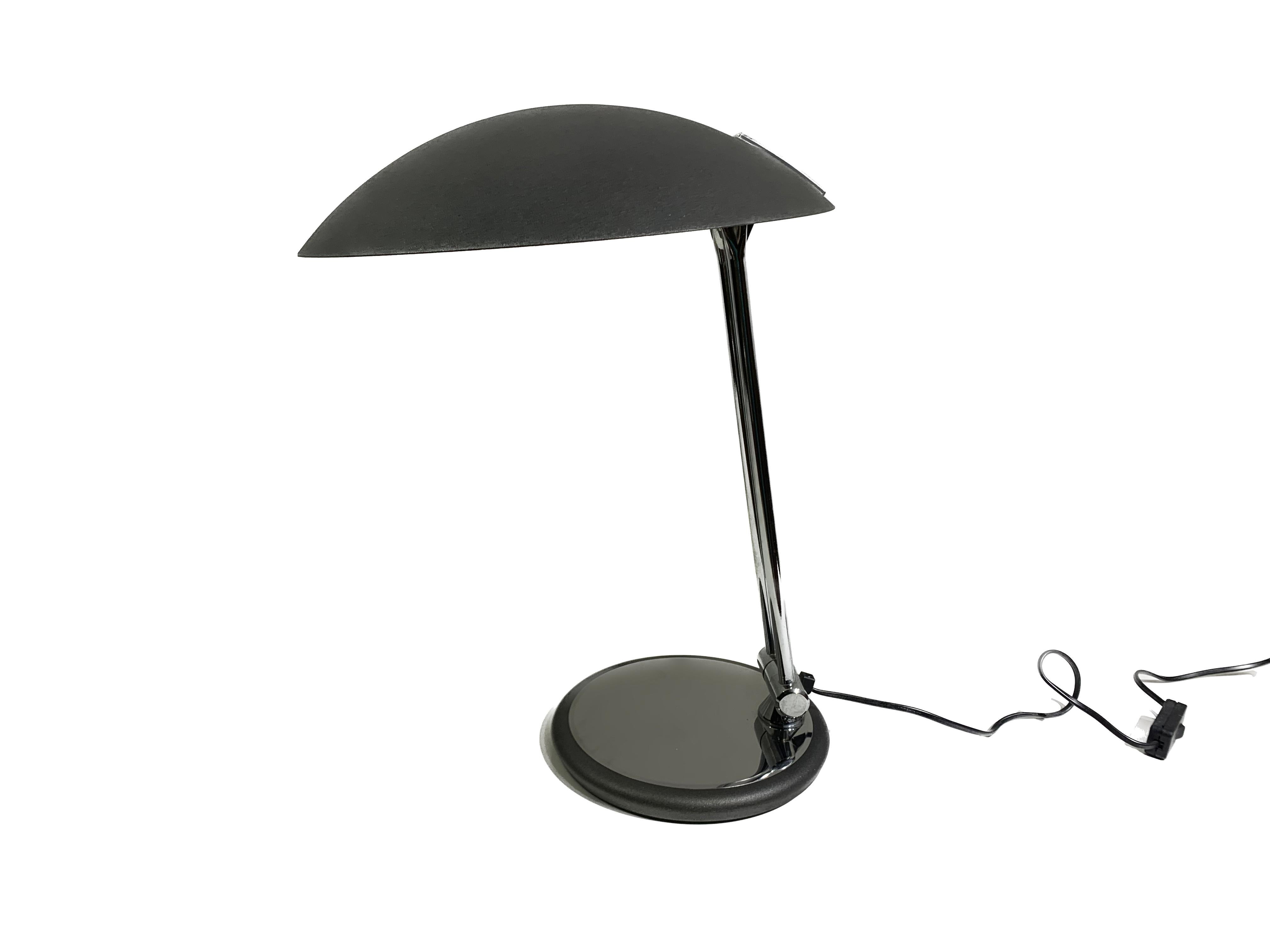 Steel Vintage mid-century Soucoupe Table Lamp by Aluminor For Sale