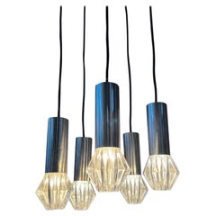 Lampada a sospensione a cascata vintage della metà del secolo scorso con 5 paralumi in vetro
