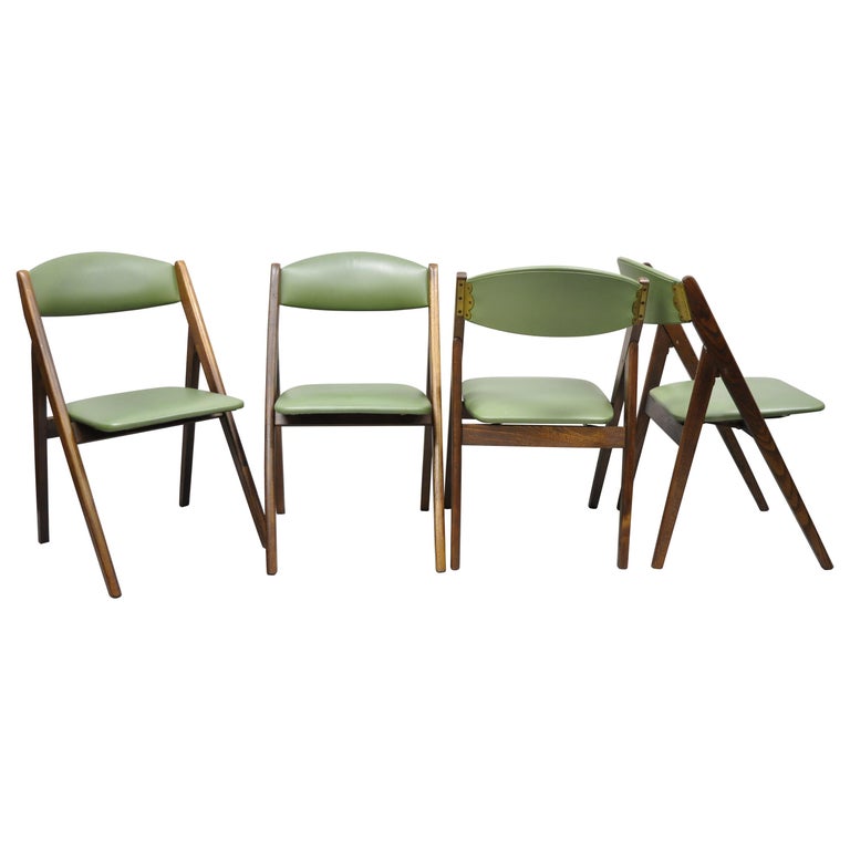 Vintage Mid Century Stakmore Wood Folding Dining Game Table Chairs, Set of  4 at 1stDibs