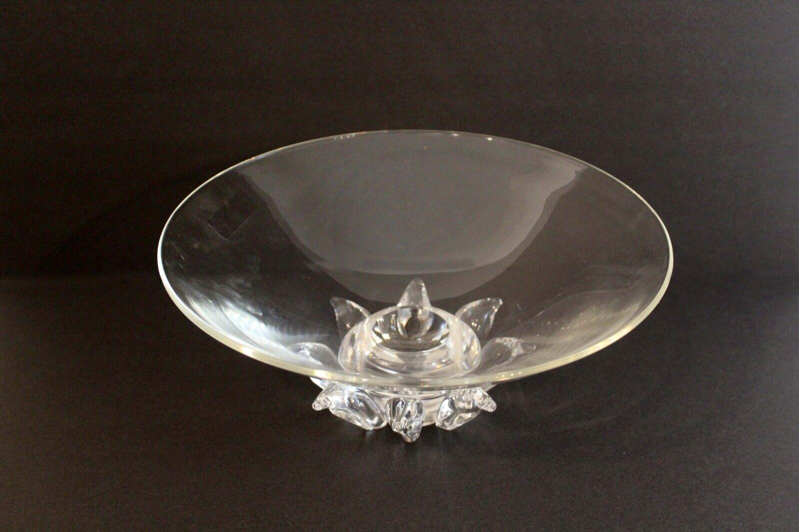 For your consideration is this vintage Steuben Crystal Peony footed bowl/dish designed by Donald Pollard in the 1960's, signed on the base.
Dimensions: 13