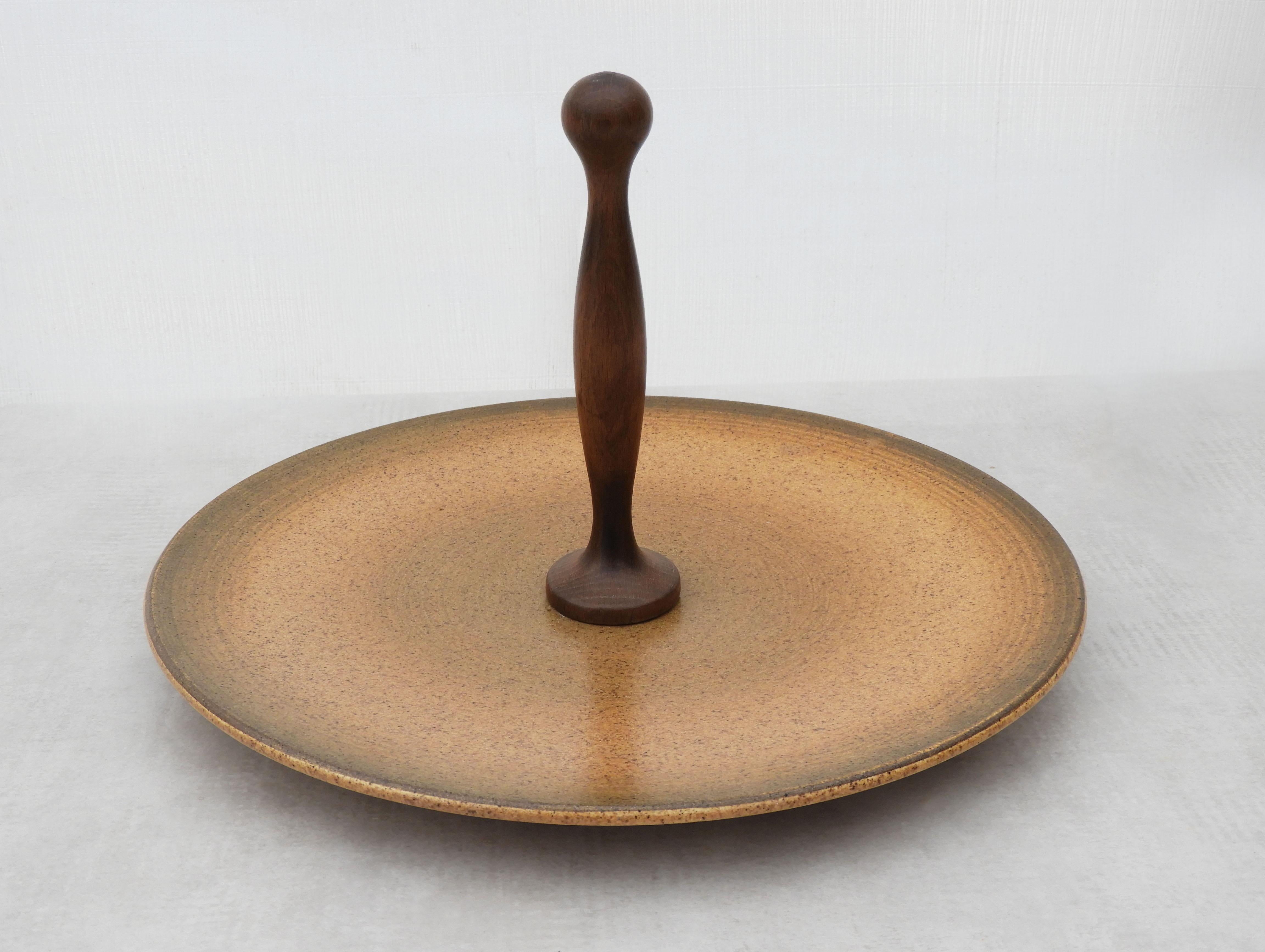 Mid-Century Modern Plateau de service en grès vintage du milieu du siècle c1970S France en vente