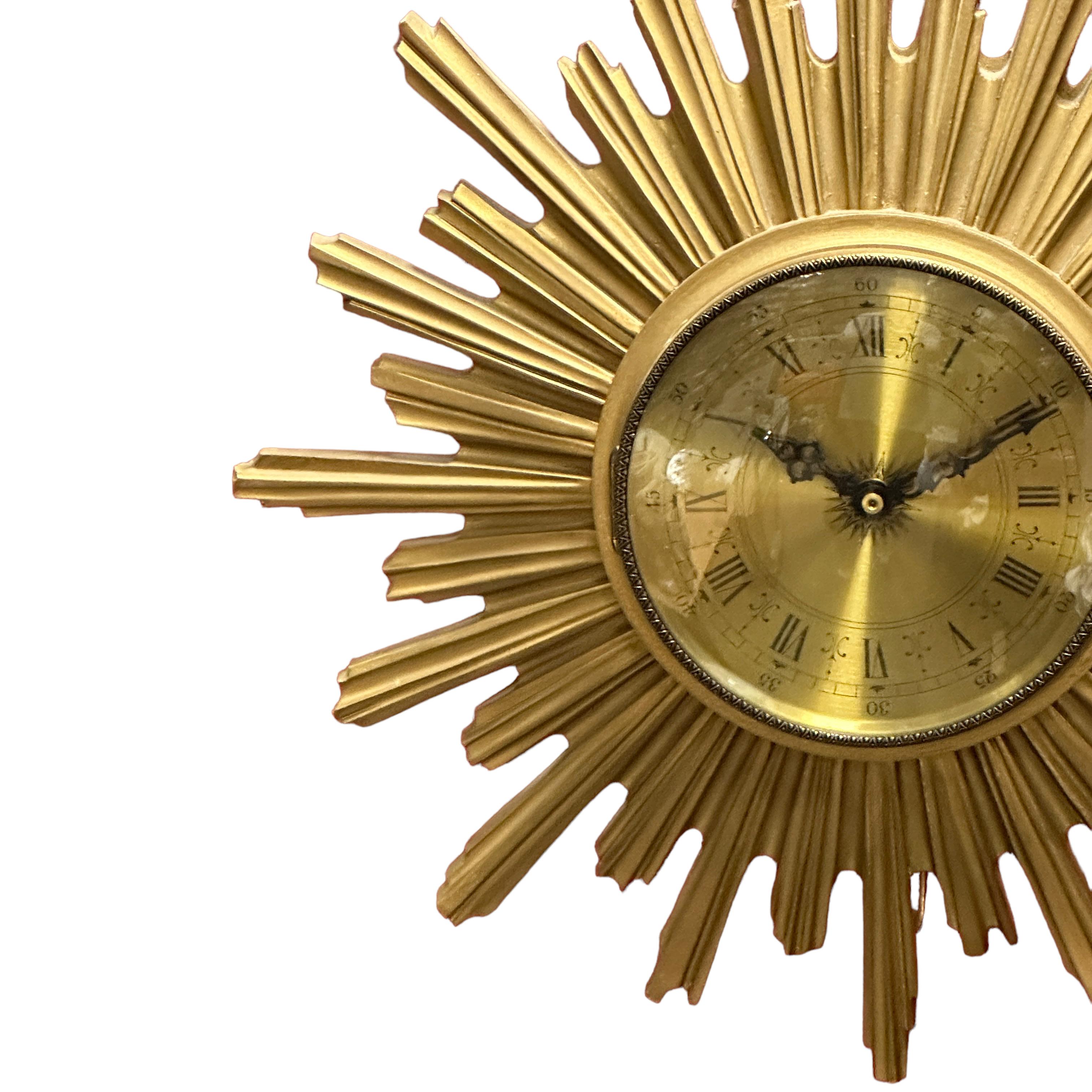 Vintage Mid-Century Sunburst Starburst Wall Clock, Germany, 1980s In Good Condition For Sale In Nuernberg, DE