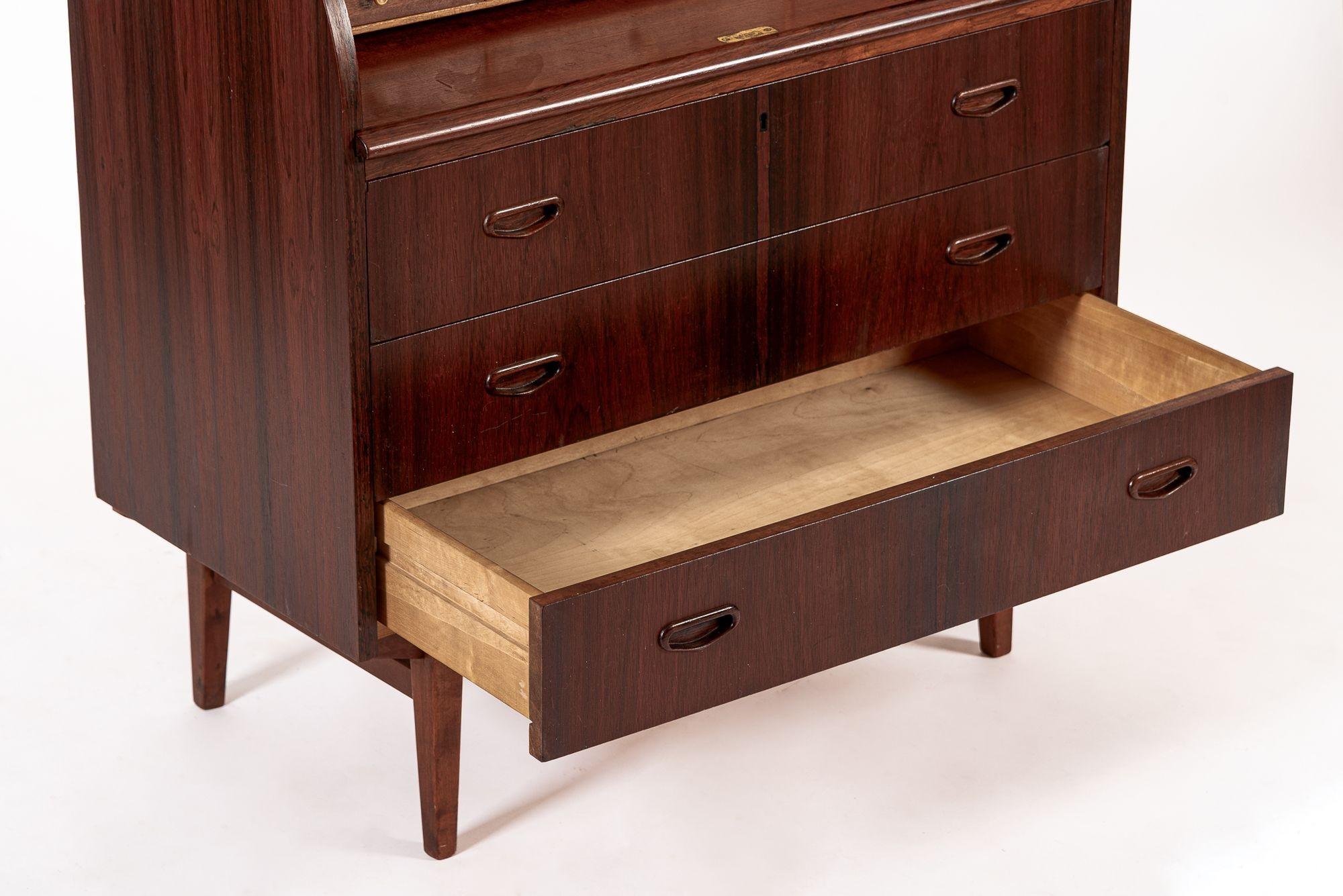Schwedischer Rolltop-Sekretär-Schreibtisch aus Rosenholz, Mid-Century im Angebot 9