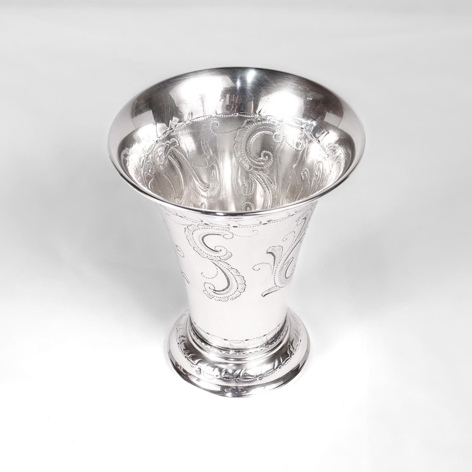 Metà XX secolo Vaso a bicchiere svedese d'argento della metà del secolo scorso di Tesi Lonsalp, 1951 in vendita