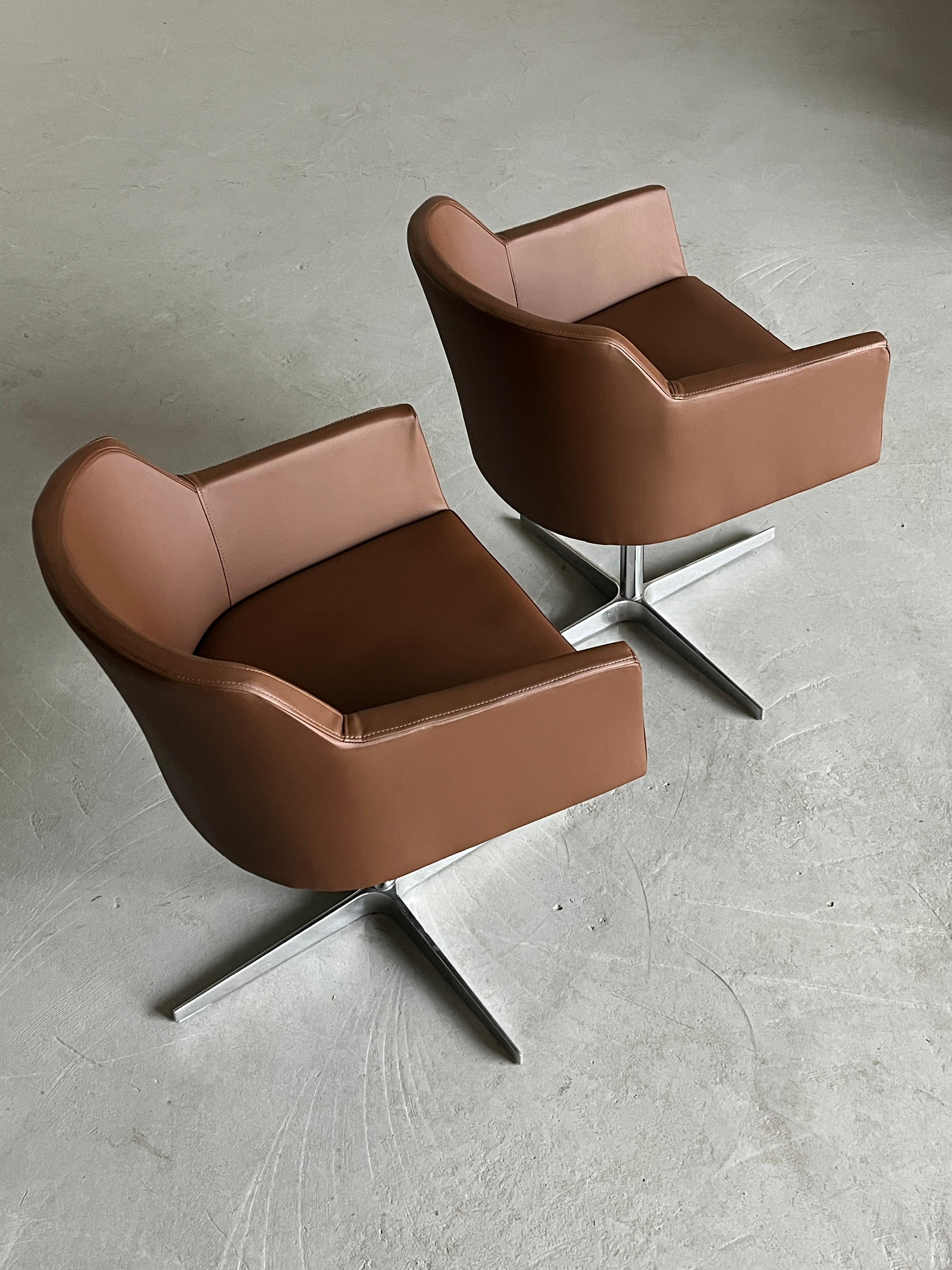 Late 20th Century Vintage Mid-Century Swivel Armchair in Brown Faux Leather, 80s Austria For Sale