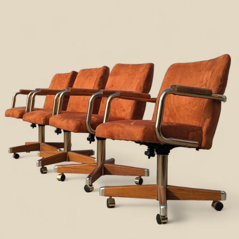 Sedie da pranzo girevoli vintage di metà secolo di Douglas Furniture Co. in vendita 1