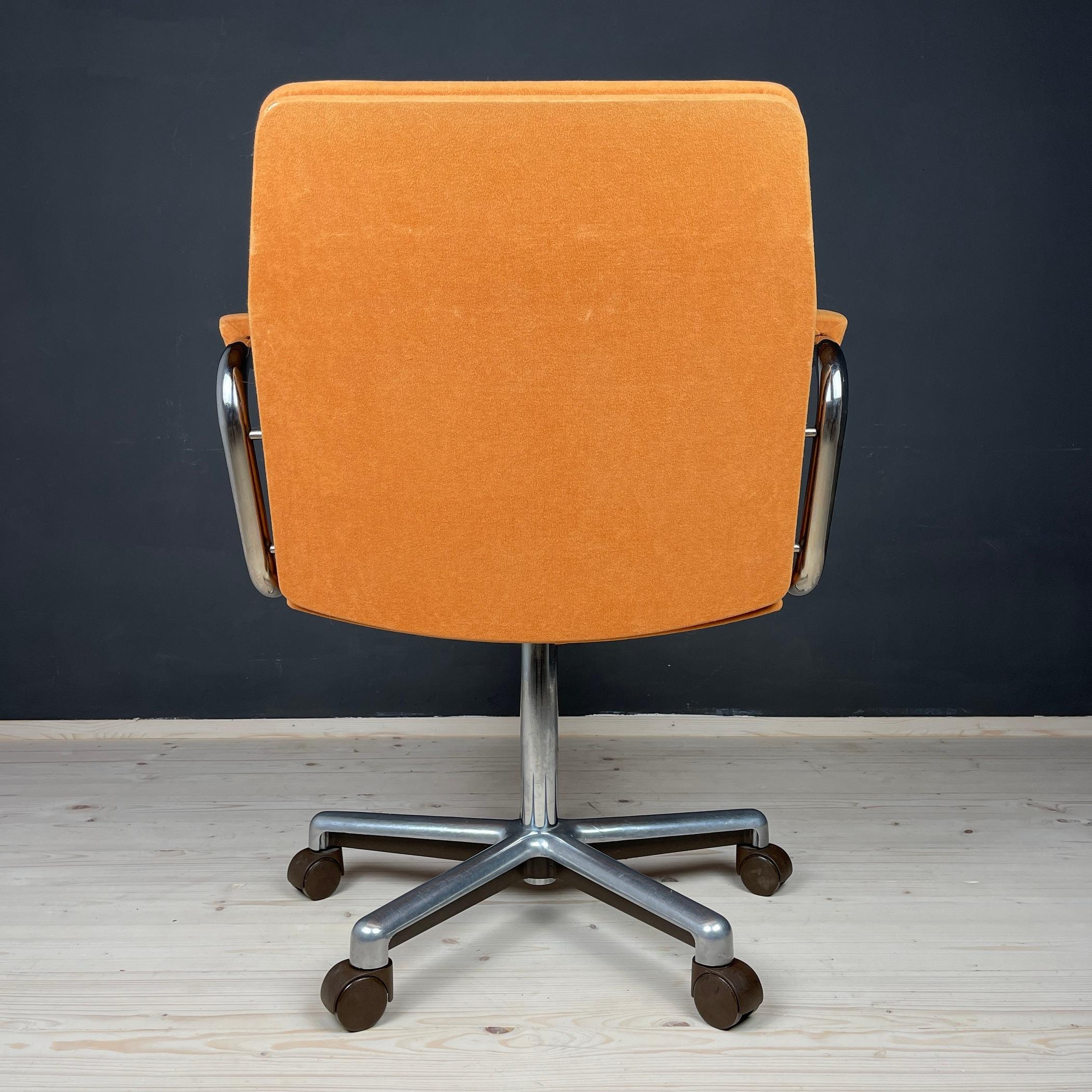 20th Century Vintage Mid-Century Swivel Office Chair from 1980s Yugoslavia