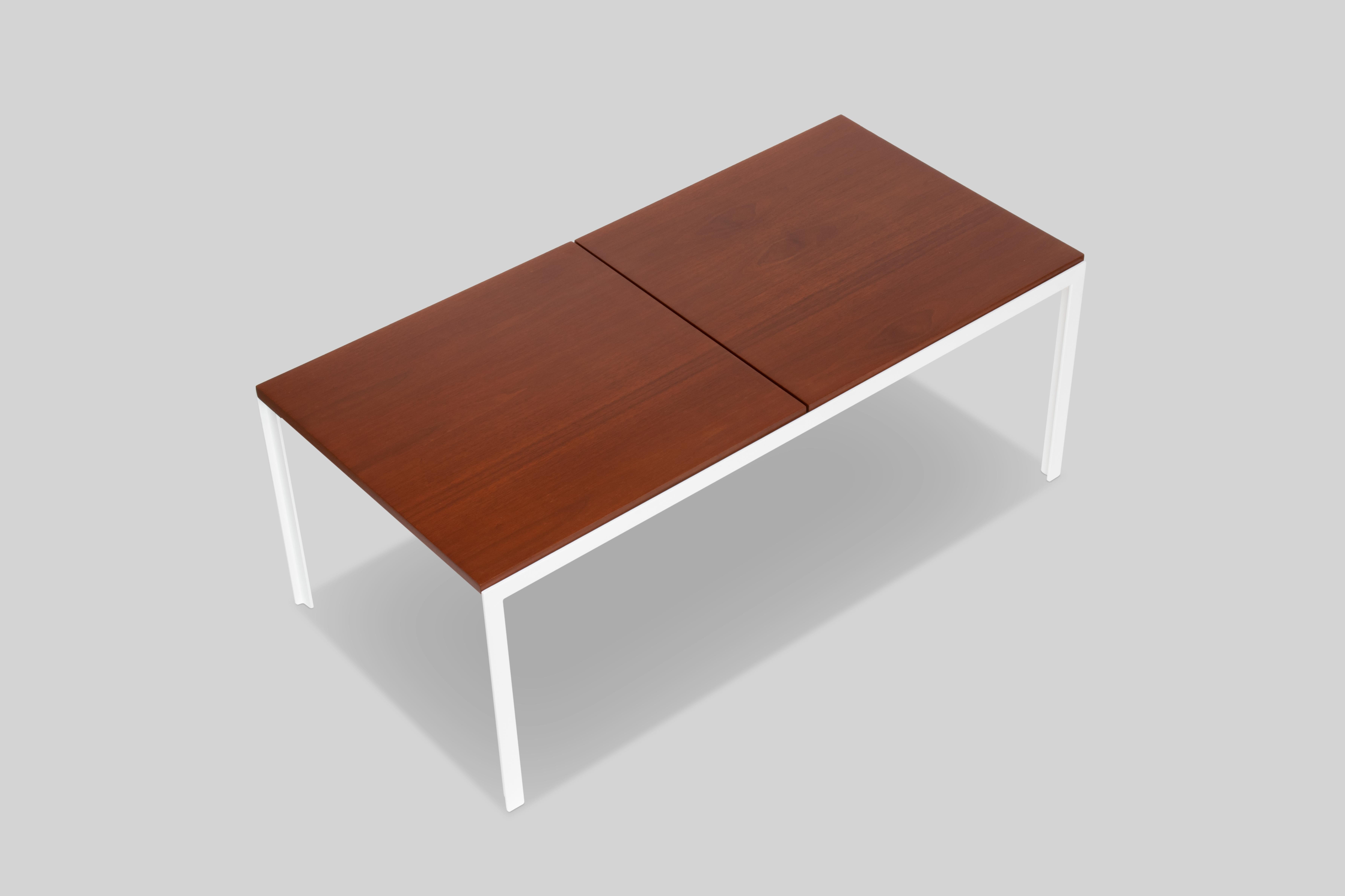 Mesa baja/banco angular en T vintage de mediados de siglo de Florence Knoll Acero en venta