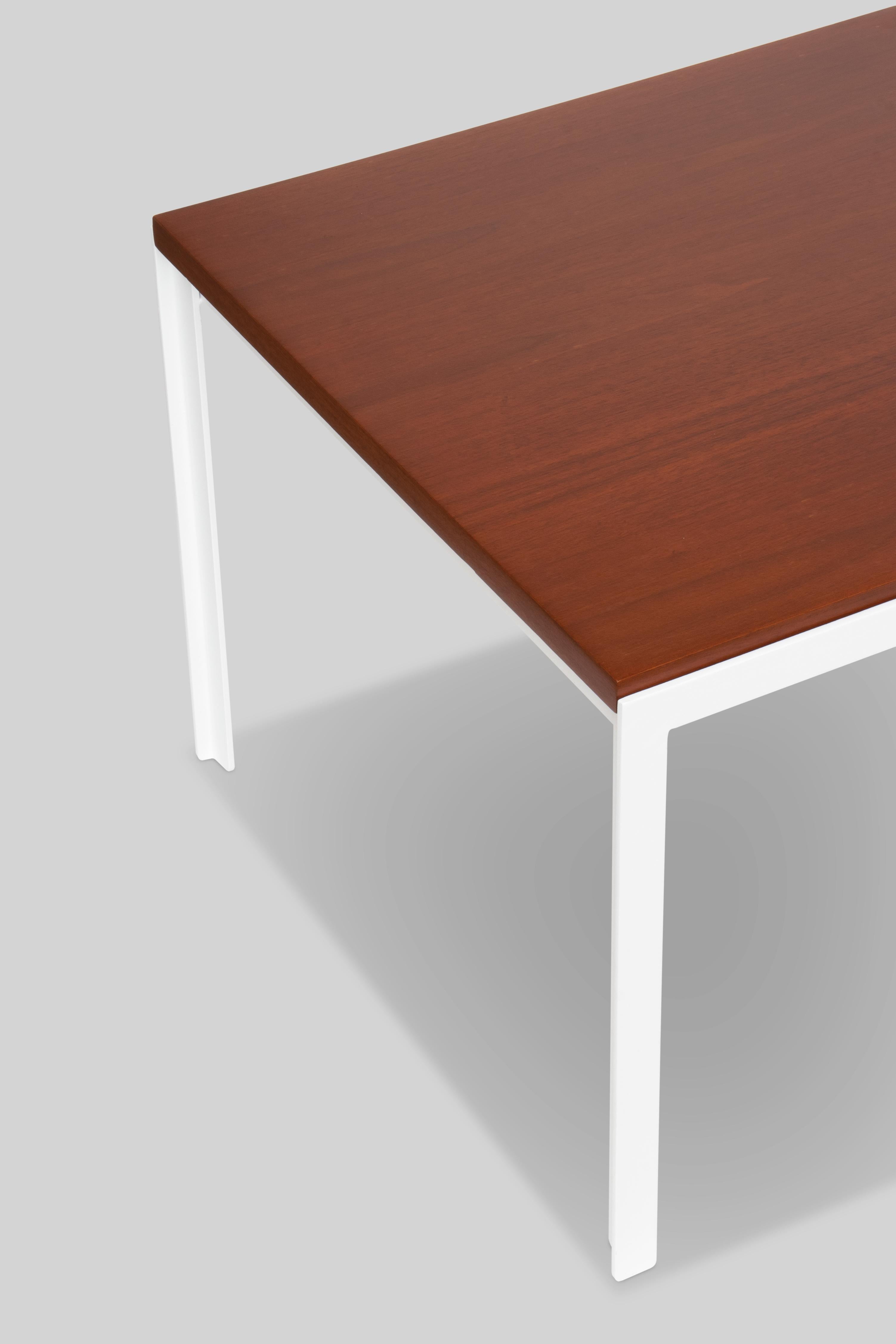 Mesa baja/banco angular en T vintage de mediados de siglo de Florence Knoll en venta 1