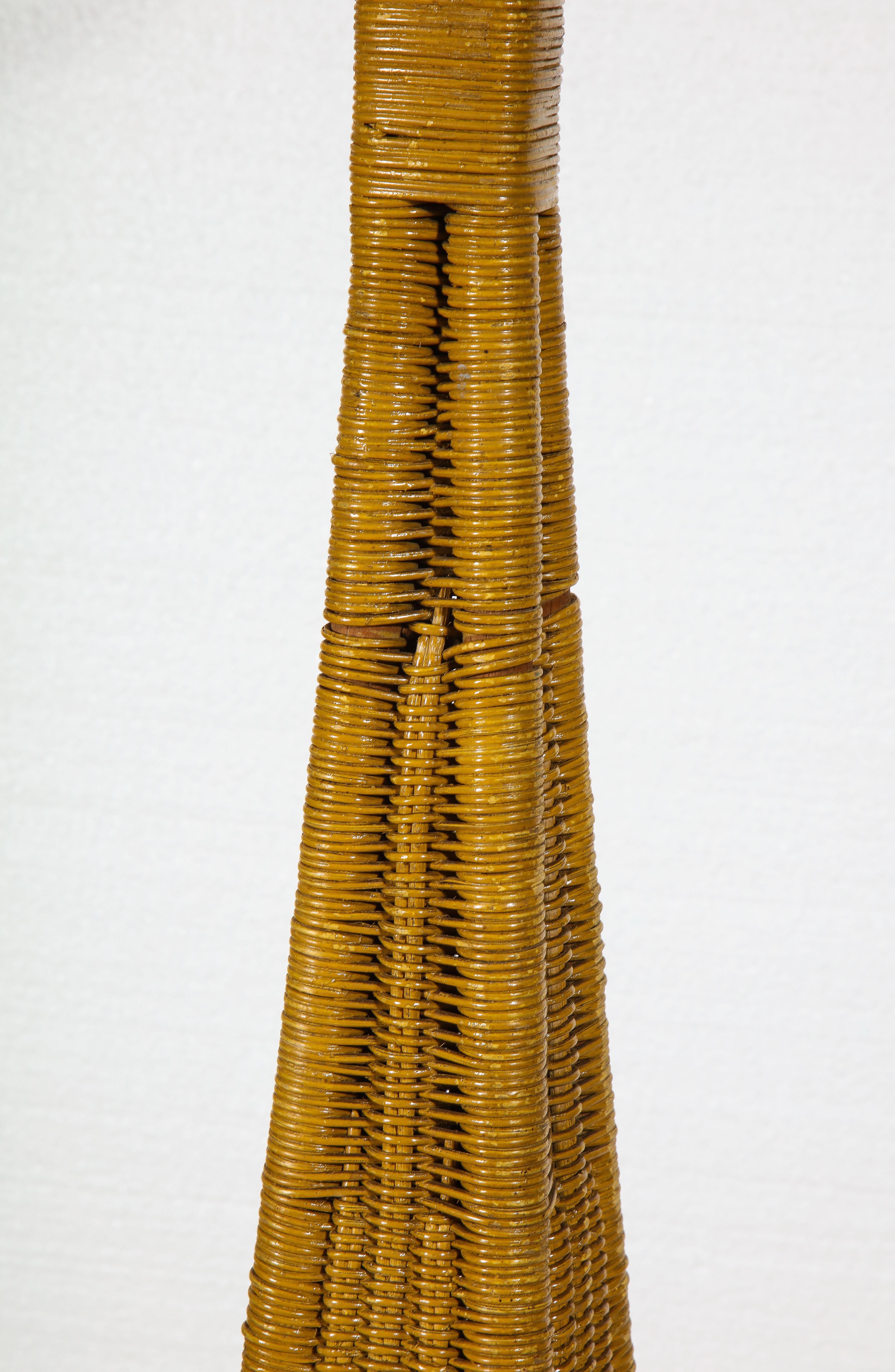 Vintage Midcentury Tall Wicker Rattan Floor Art Deco Lamp, France In Good Condition For Sale In New York, NY