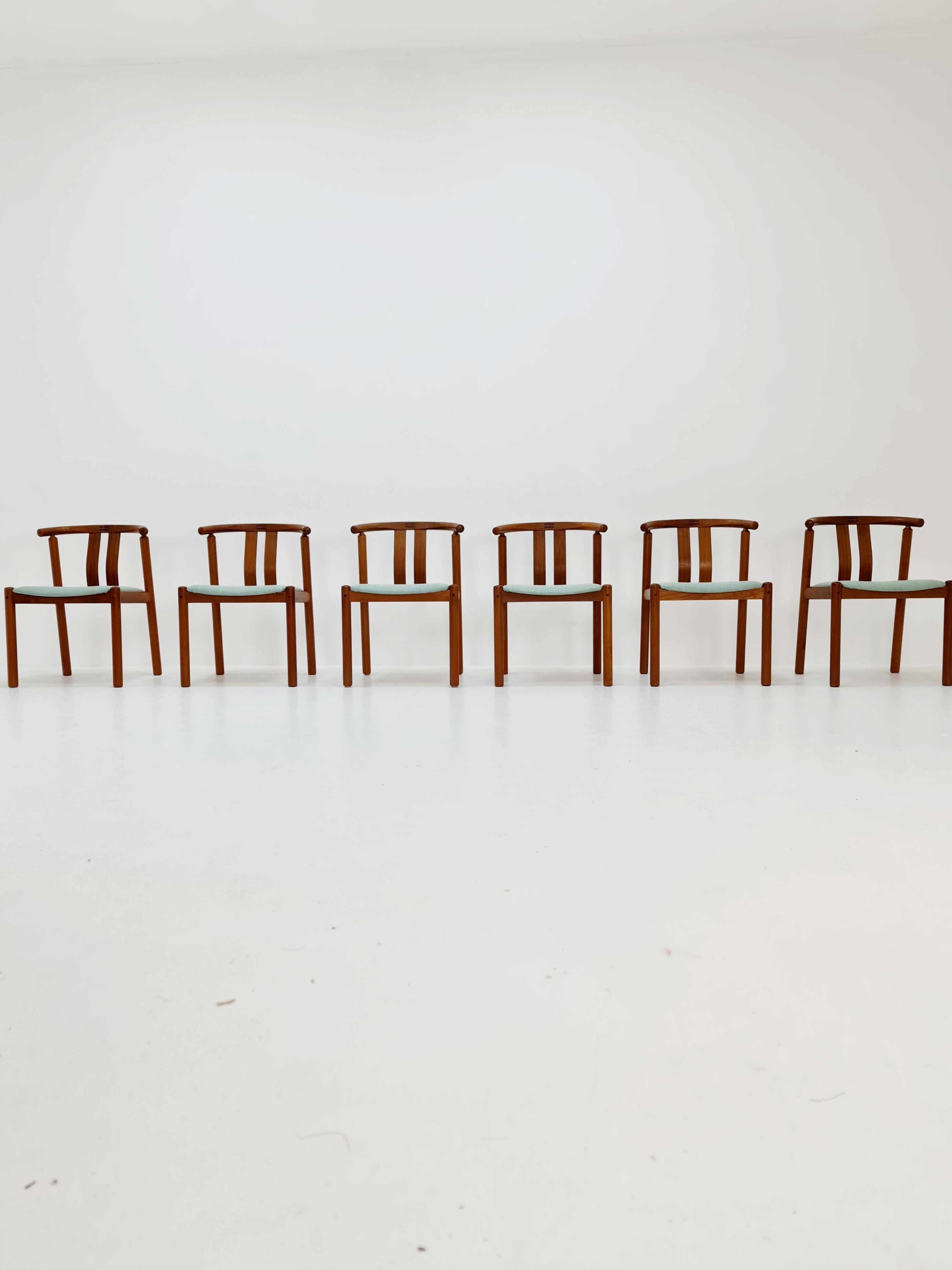 Mid-Century Modern Vintage Mid Century teak dining chairs B Hans J.Frydendal for Boltinge, Set of 6 For Sale