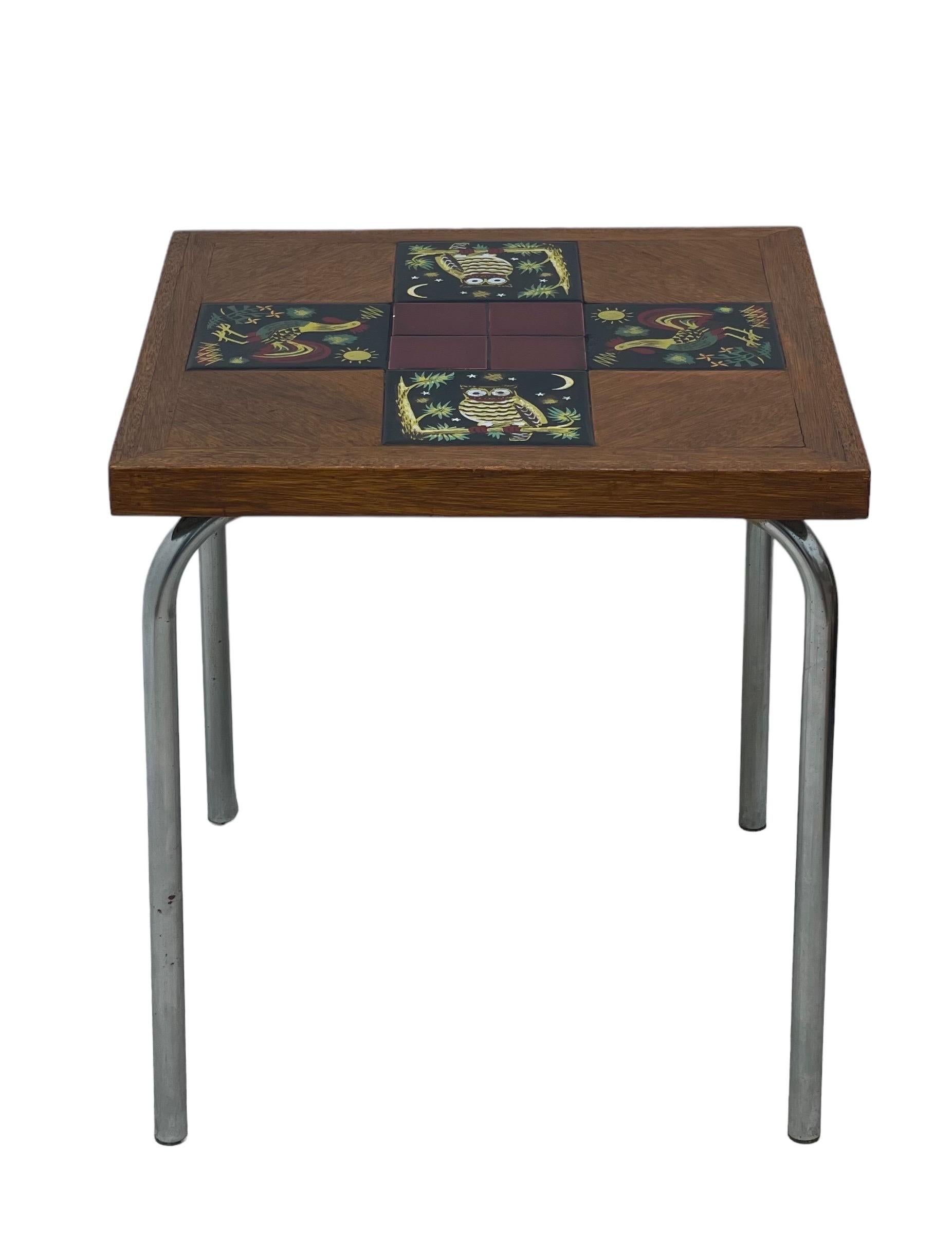 Vintage Mid Century Tile Top End Table or Accent Stand
 In Good Condition For Sale In Seattle, WA