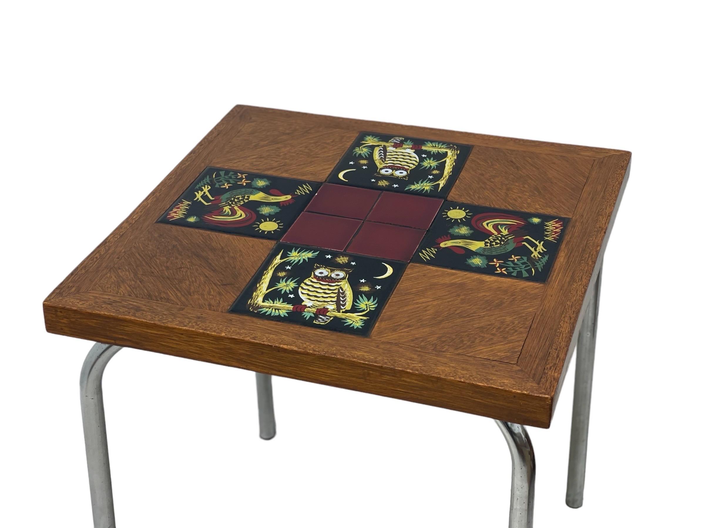 Vintage Mid Century Tile Top End Table or Accent Stand en vente 1