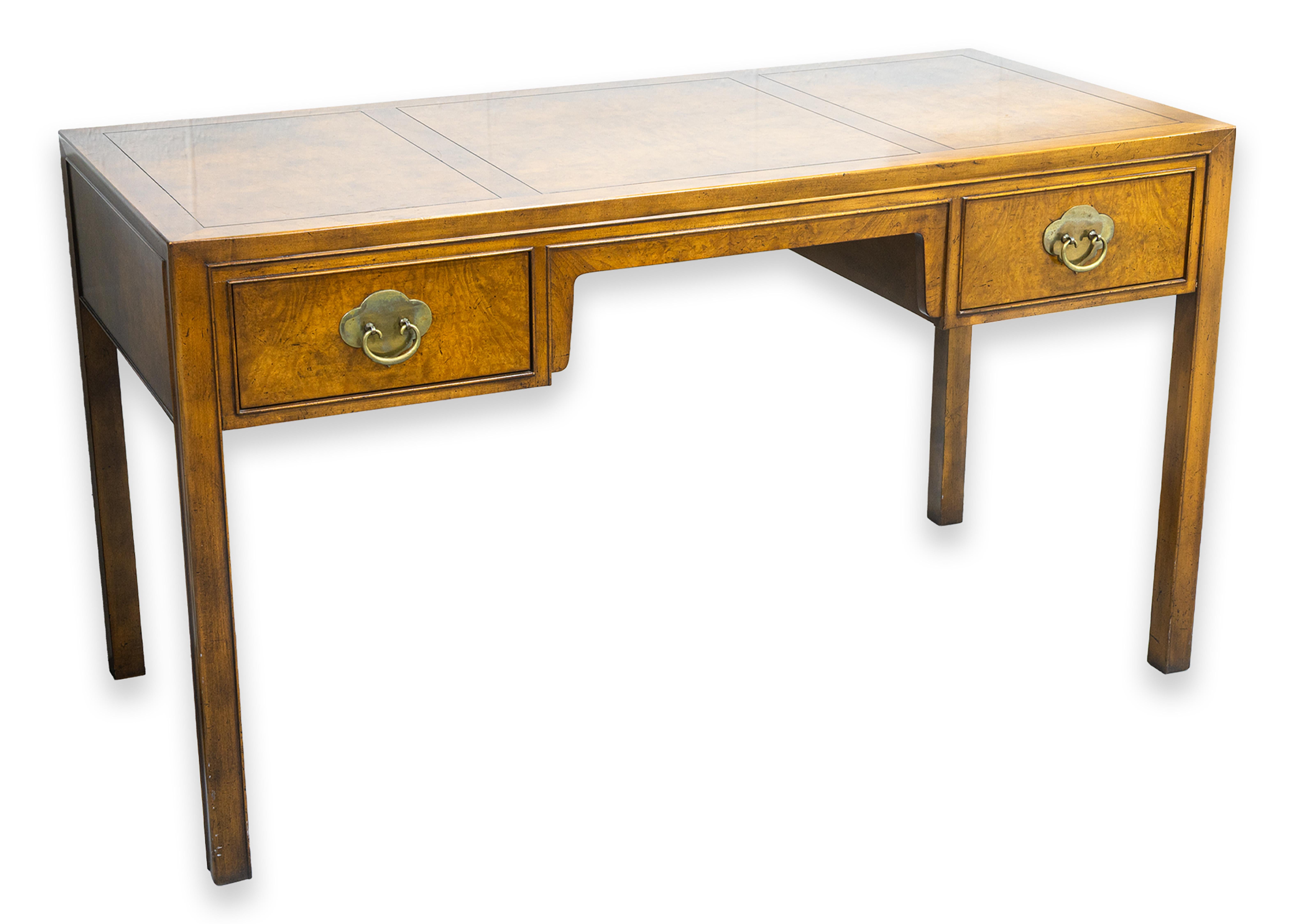 Vintage Mid Century Traditional Baker Furniture Ming Style Scrivania in legno misto di frutta in vendita 1