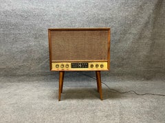 Vintage Mid Century Tube Radio by Curtis Mathes w/ bluetooth