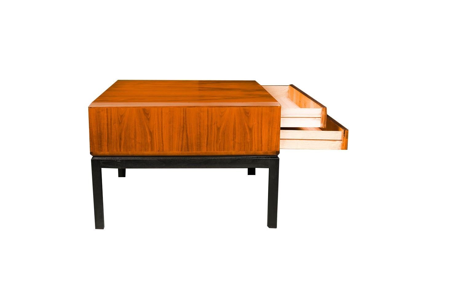Vintage Mid-Century Walnut Campaign Style Side End Coffee Table For Sale 1