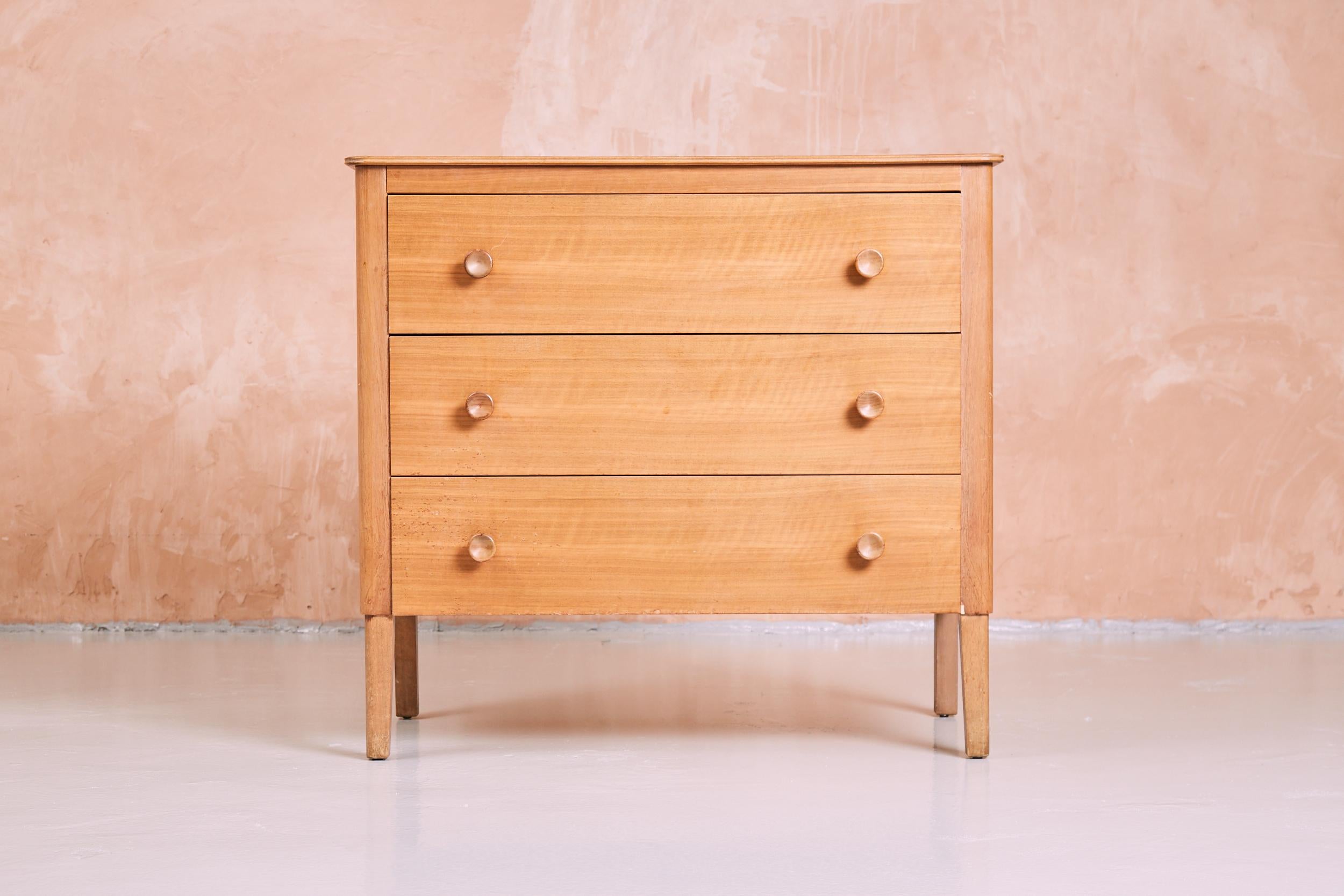 Vintage Midcentury Walnut Chest of Drawers by Gordon Russell for Heal's 7