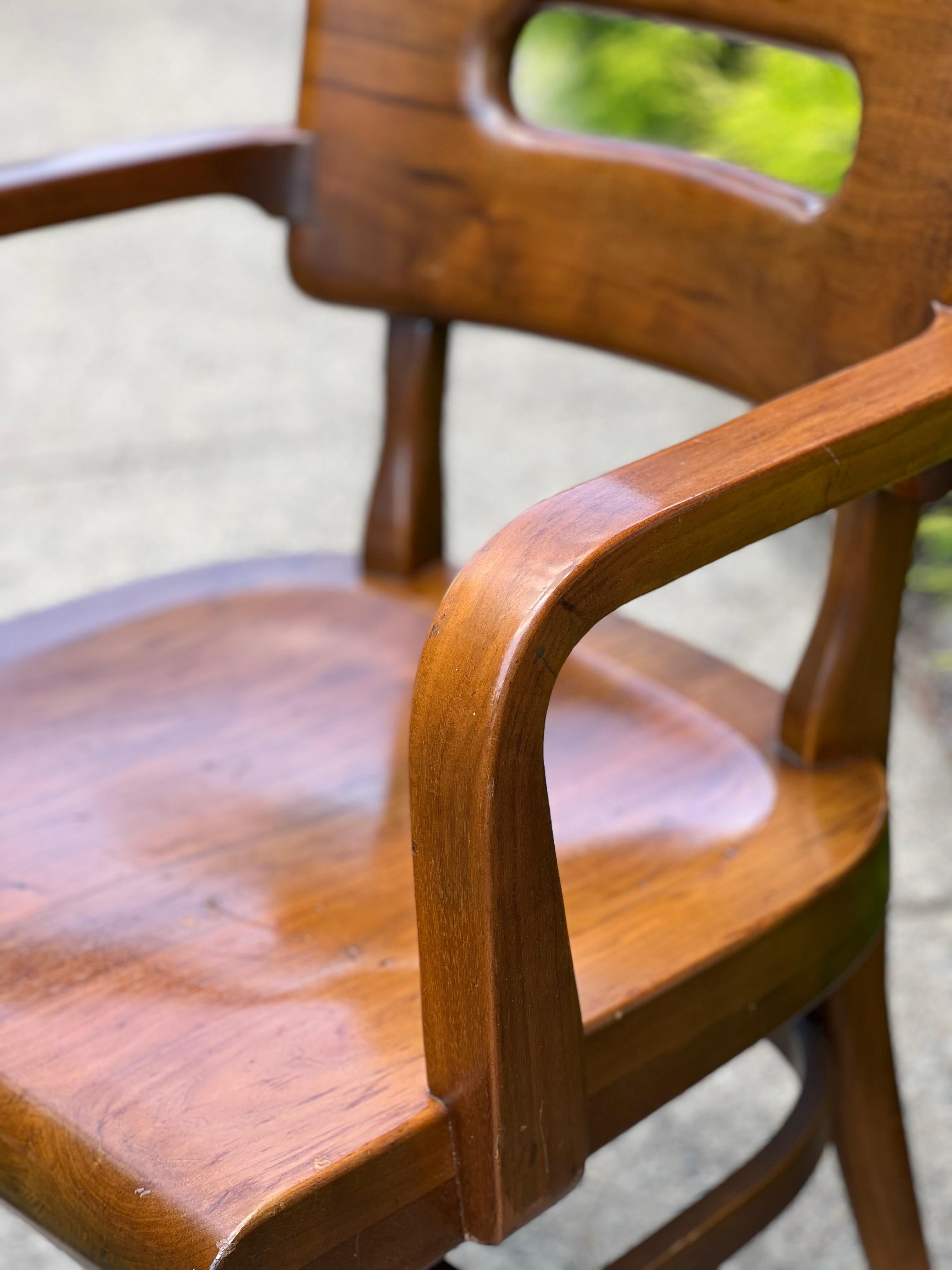 Vintage Mid-Century Walnut Gunlocke Chairs, Set of 3 2