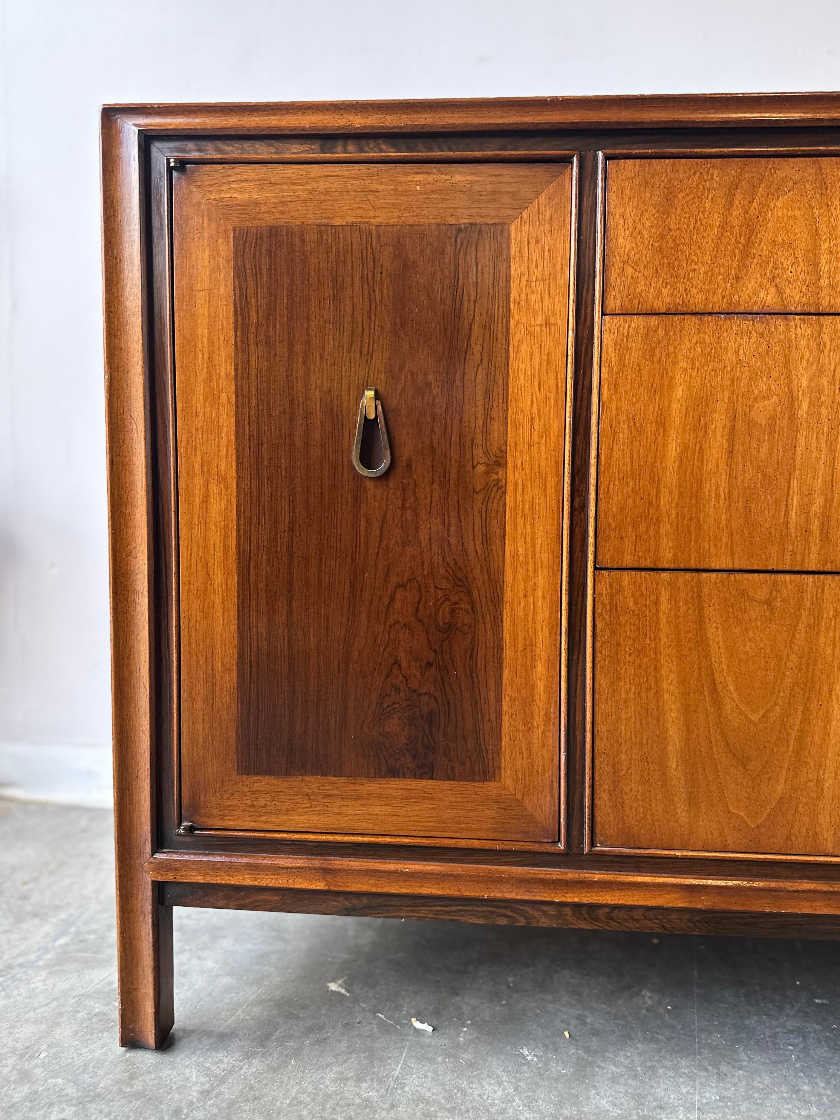 Américain Vintage Mid Century Walnut & Rosewood Long Dresser By John Stuart