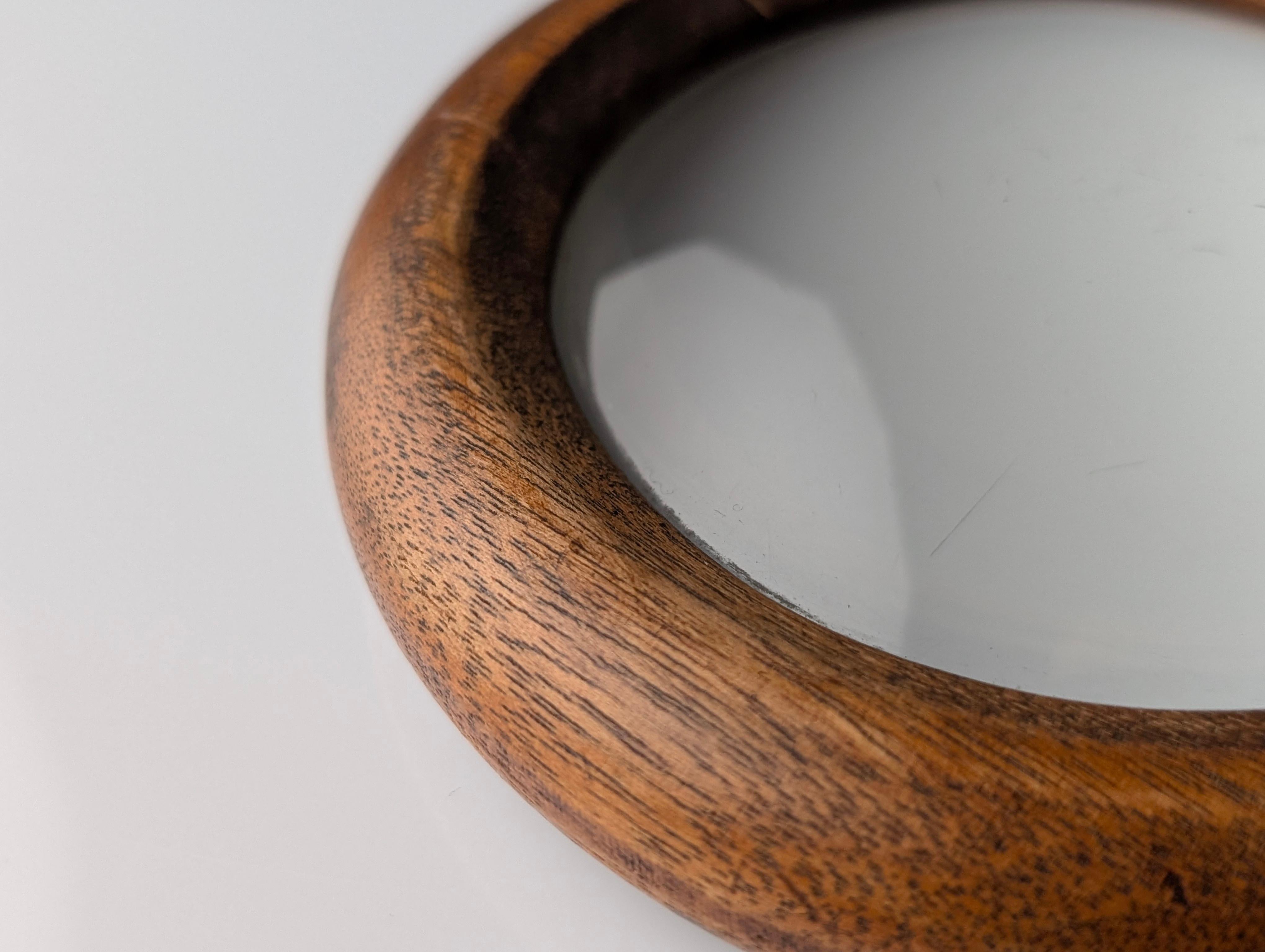 Metà XX secolo Lente d'ingrandimento in legno di noce d'epoca della metà del secolo scorso, Italia in vendita