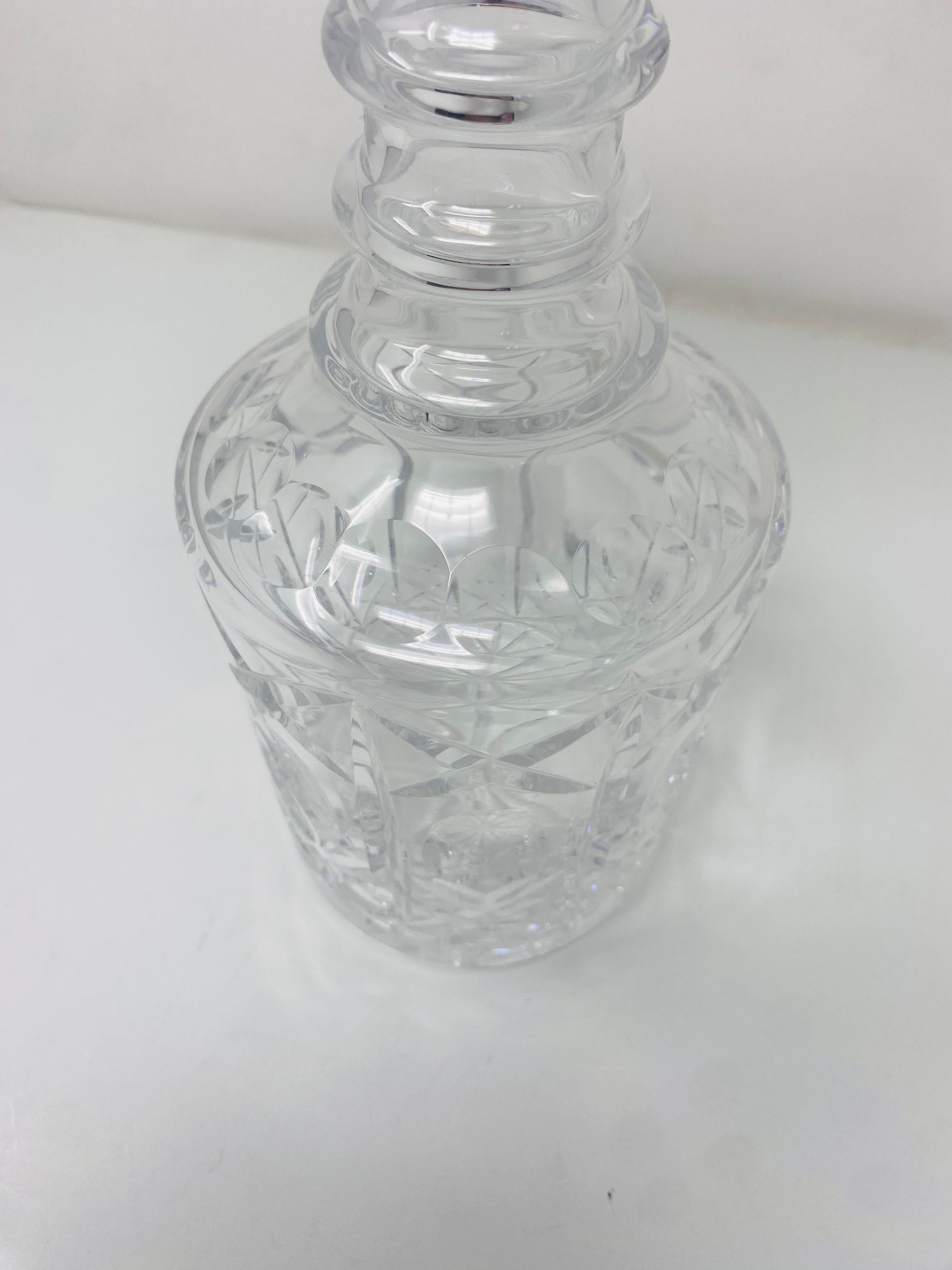 Mid-Century moderno Decanter di cristallo al piombo Waterford d'epoca della metà del secolo scorso con tappo in vendita