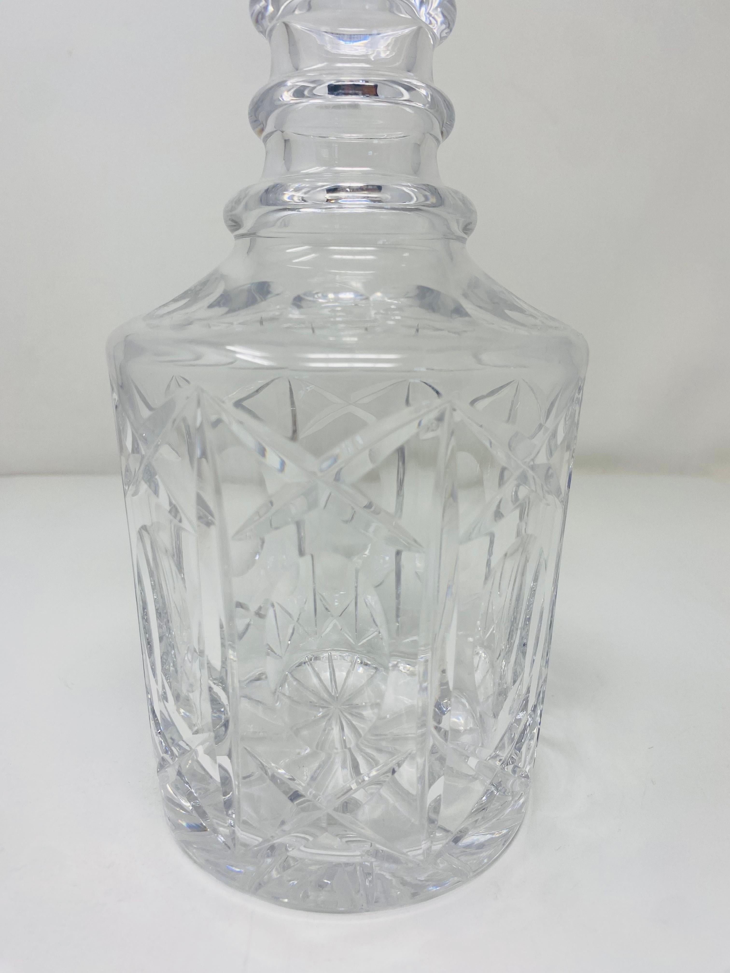Decanter di cristallo al piombo Waterford d'epoca della metà del secolo scorso con tappo In condizioni buone in vendita a San Diego, CA