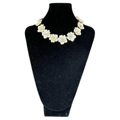 Vintage Mid Century White Flower Necklace