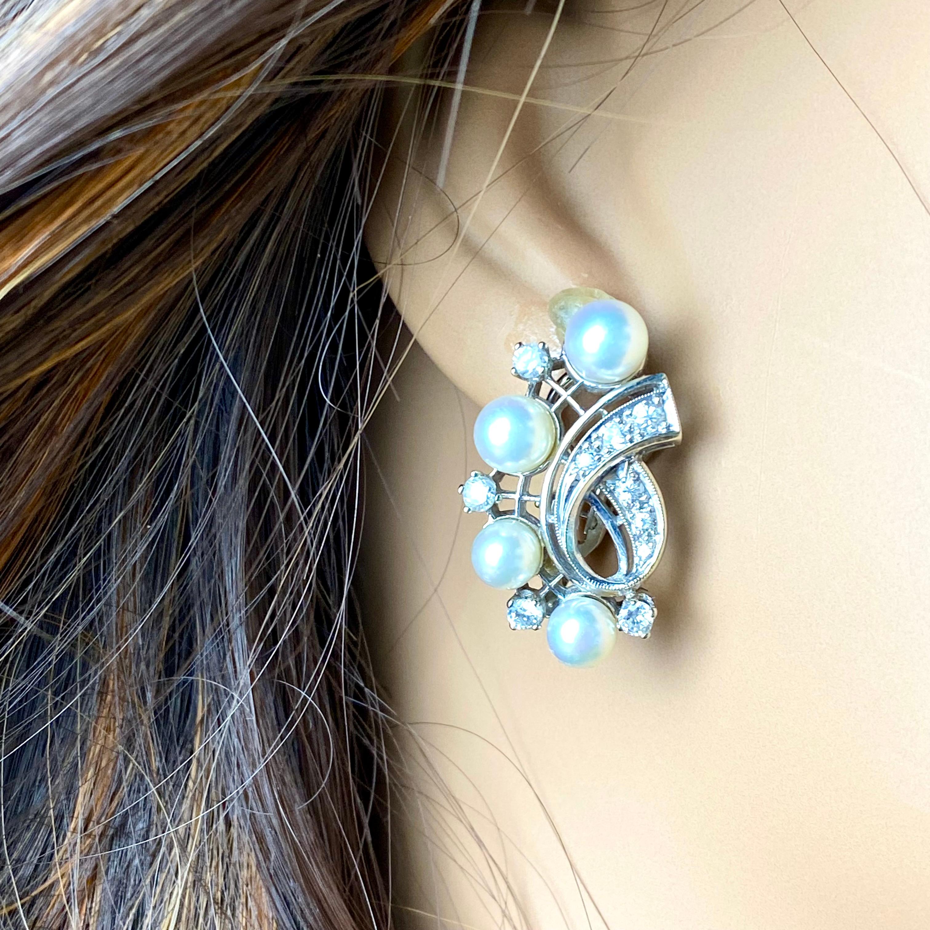 Ein-Zinch-Ohrringe aus Weißgold mit Diamanten und 0,75 Karat Perlen im Angebot 5