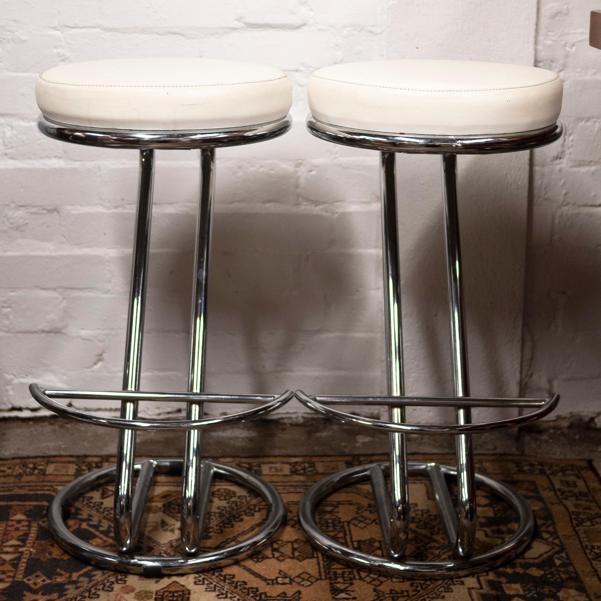 Metal Vintage Mid-Century White Vinyl and Chrome Bar Stools, Set of 2, 1960s For Sale