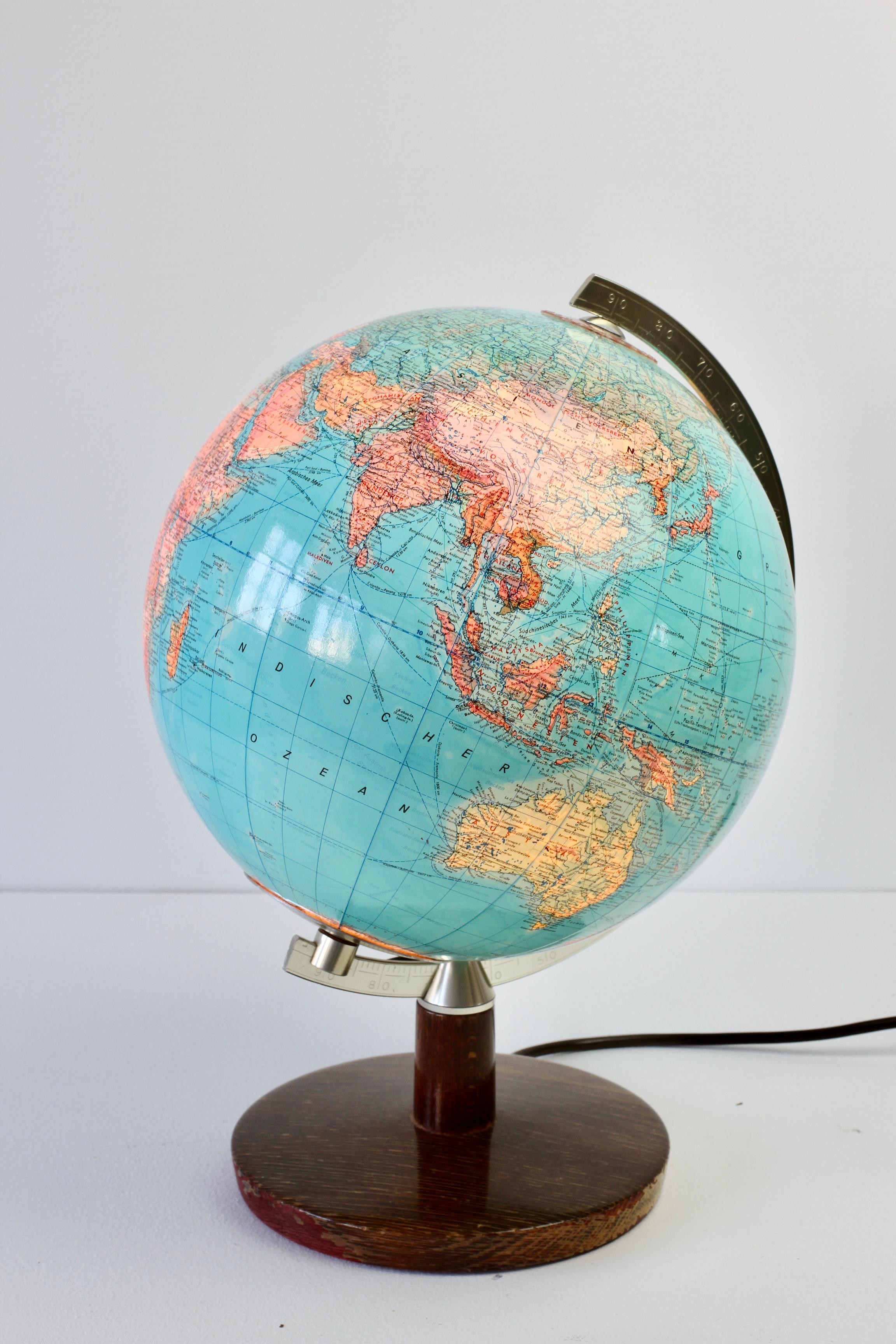 Paper Vintage Mid-Century World Map Globe Lamp Light by JRO Verlag Munich circa 1970s For Sale