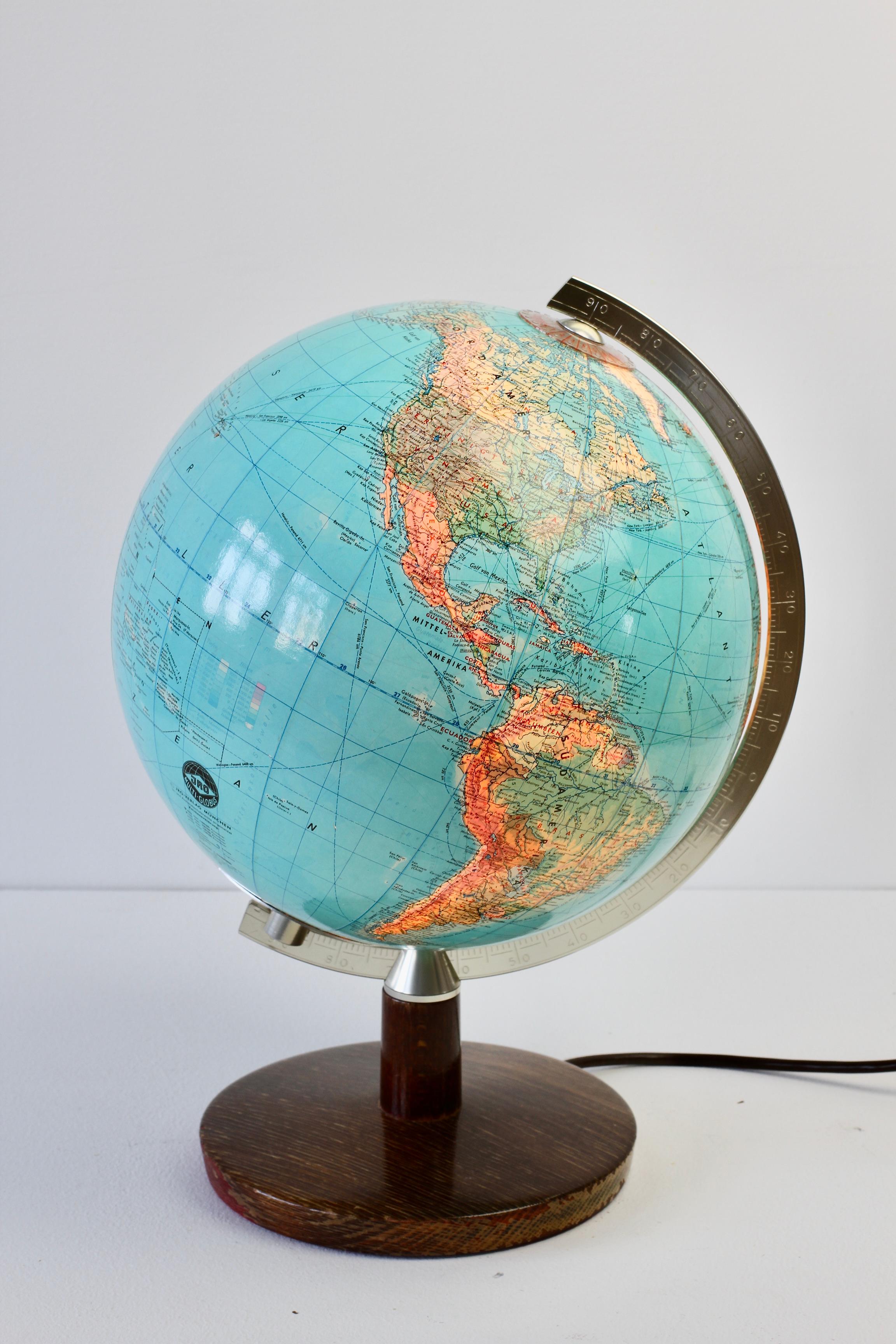 Vintage Mid-Century World Map Globe Lamp Light by JRO Verlag Munich circa 1970s For Sale 3