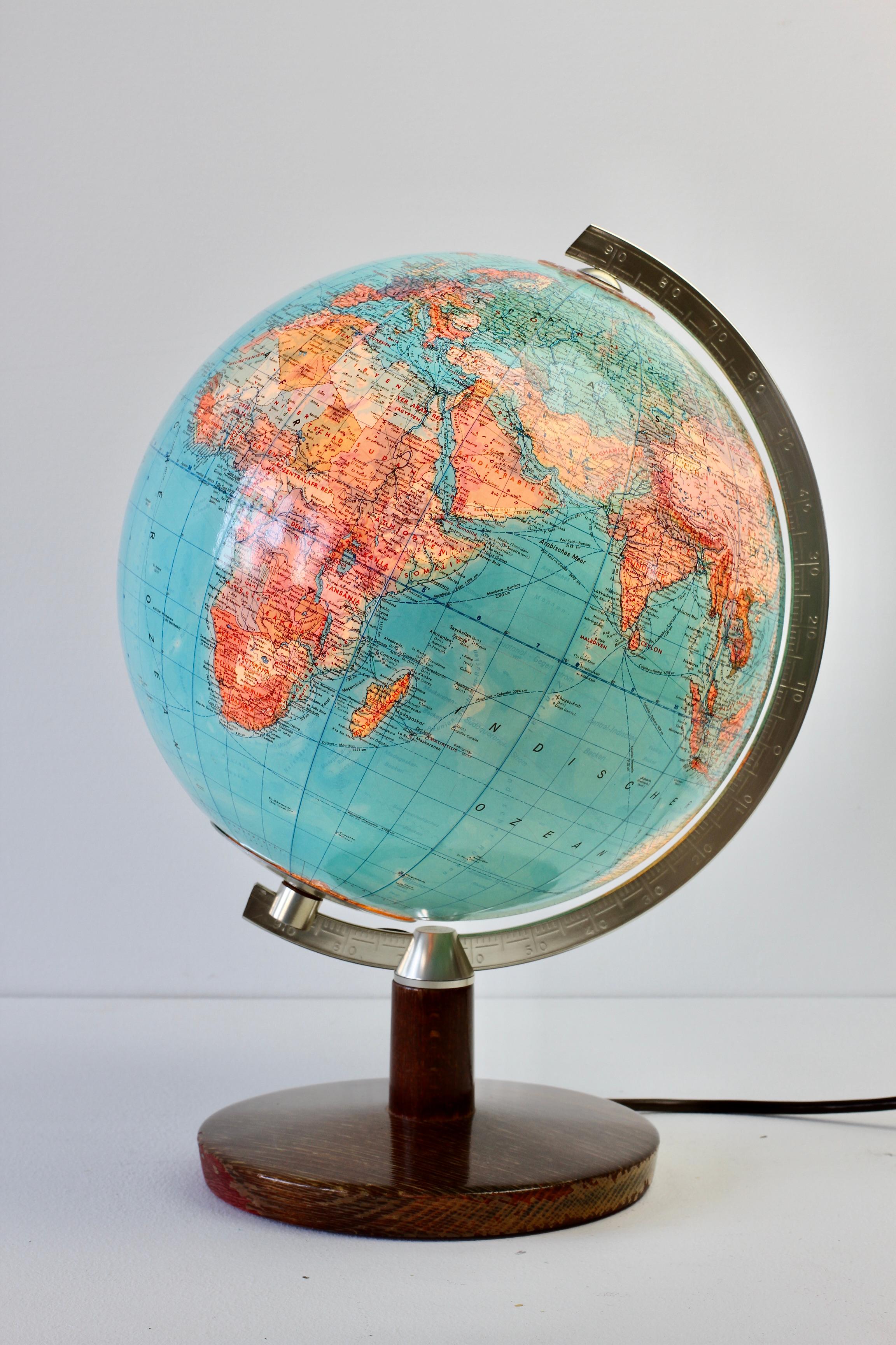 Vintage Mid-Century World Map Globe Lamp Light by JRO Verlag Munich circa 1970s For Sale 9