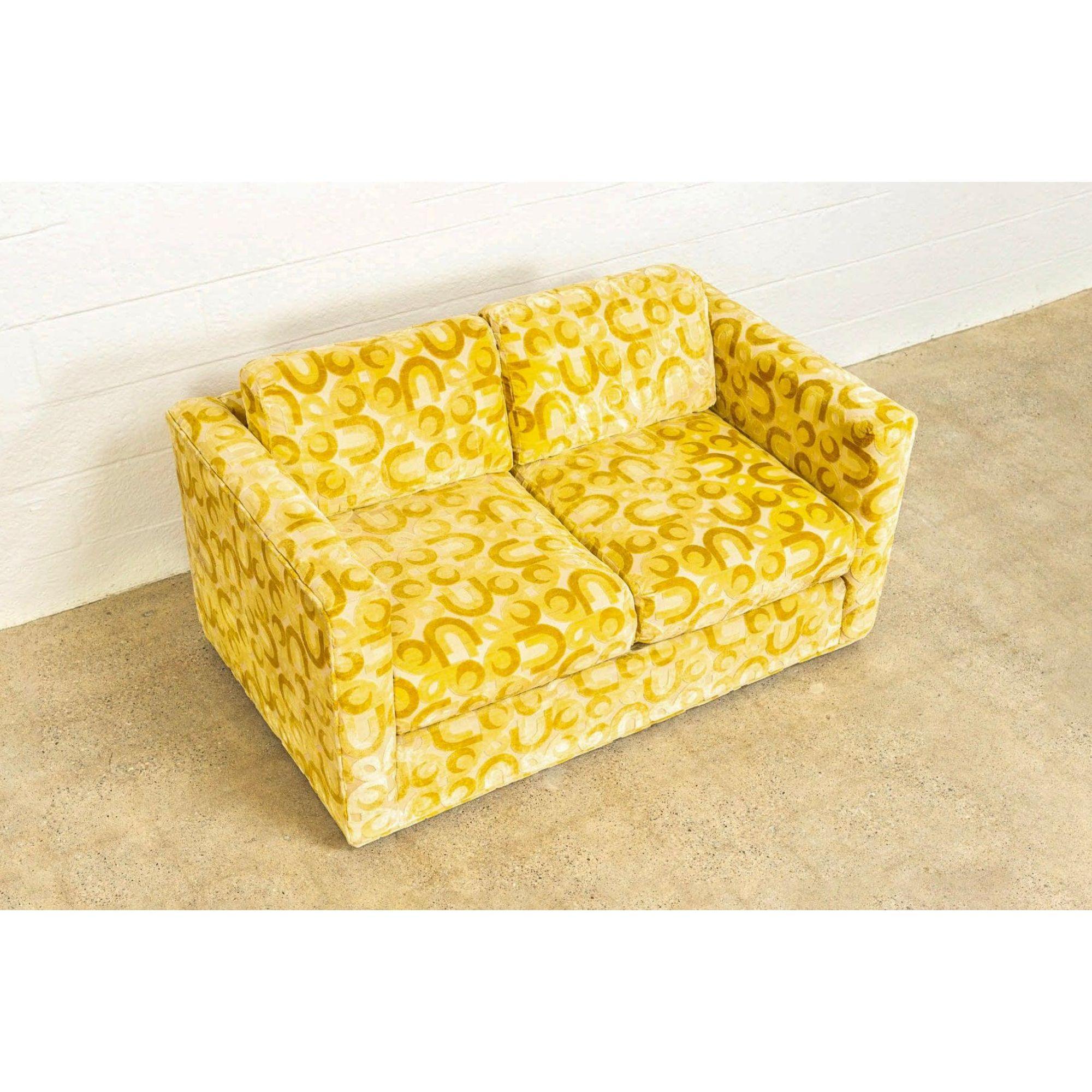 Vintage Mid Century Yellow Loveseat Sofa by Sawyers, 1970s In Good Condition In Detroit, MI