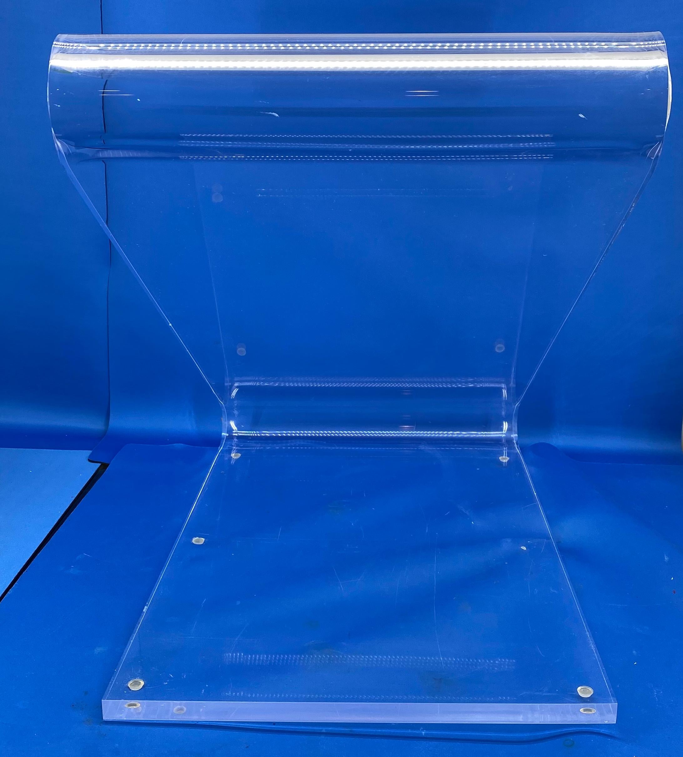 Vintage Mid-Modern Century Lucite Z Shaped End Side Table For Sale 5