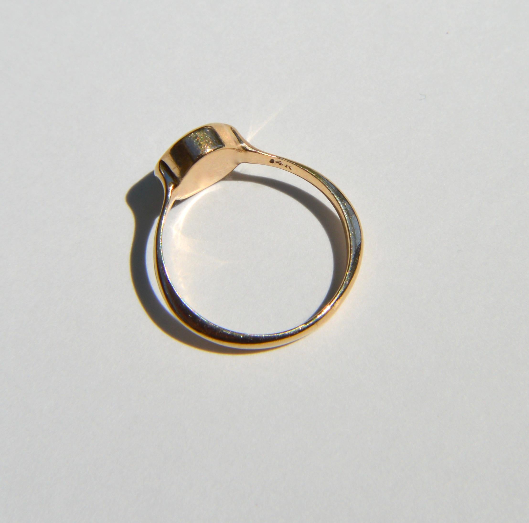 Women's Vintage Midcentury 14 Karat Gold 1.41 Carat Malachite Signet Ring For Sale