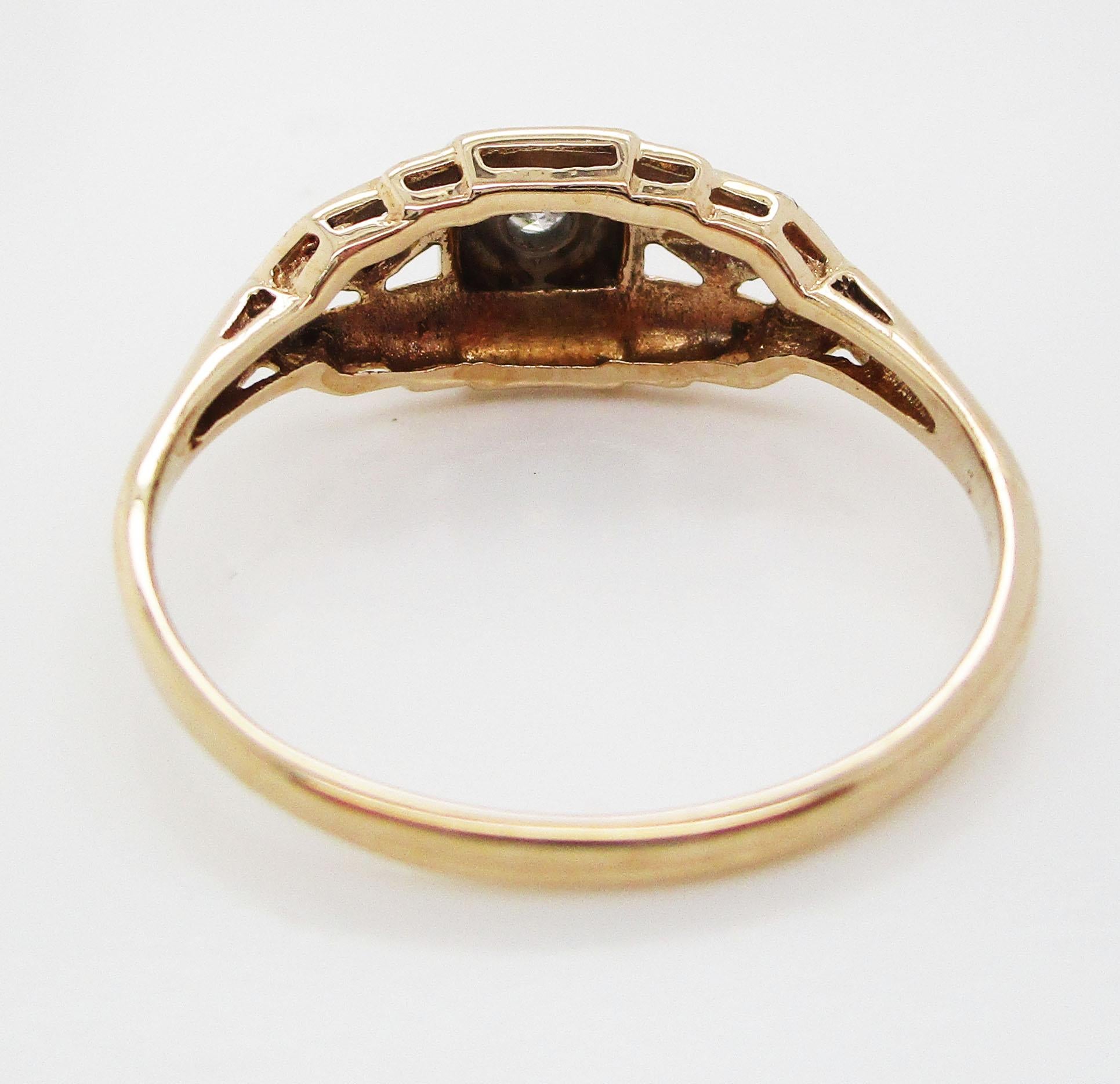 Vintage Mid-Century 14 Karat White and Yellow Gold Diamond Engagement Ring For Sale 1