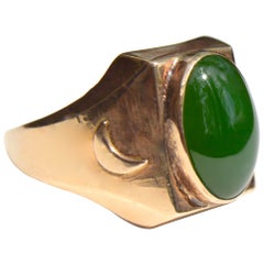 Vintage Midcentury 18 Karat Gold 6 Carat Jade Crescent Moon Signet Ring