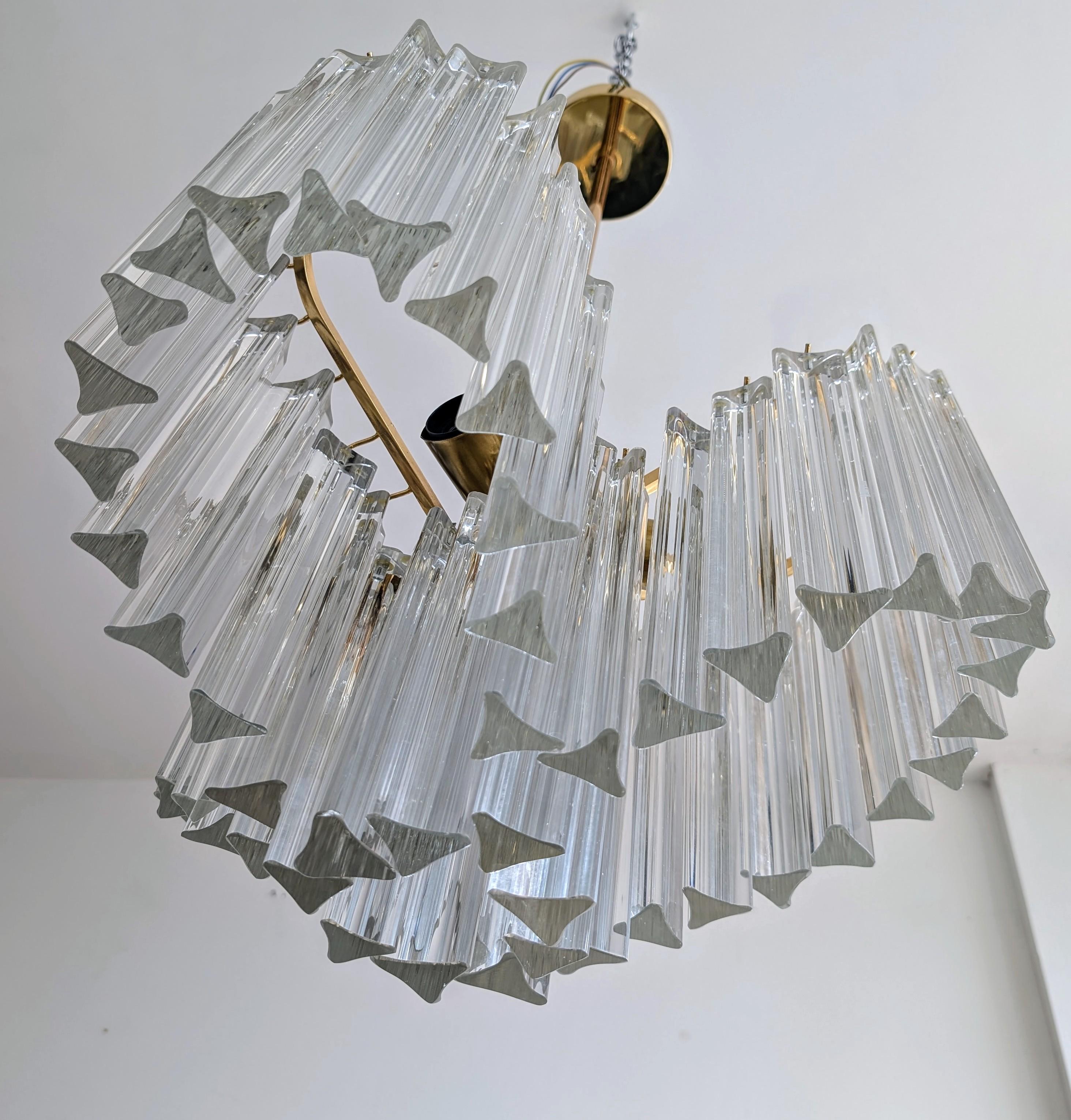 Vintage midcentury 1970s Venini style three-lobed glass rod chandelier In Good Condition For Sale In Hastings, GB