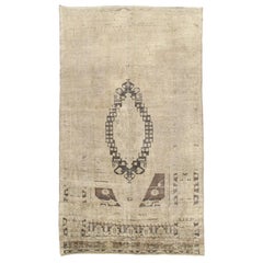 Tappeto anatolico vintage di metà secolo