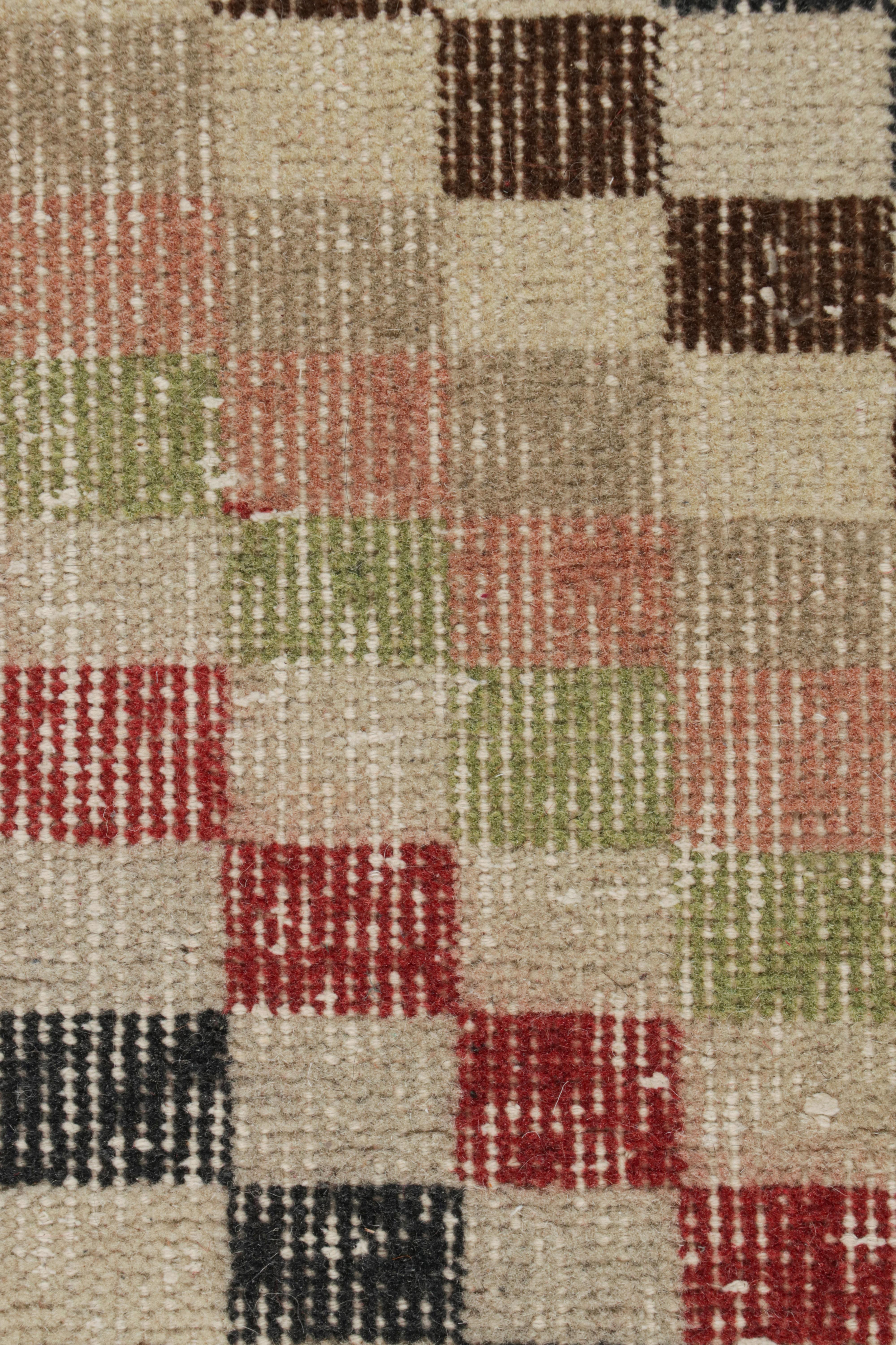Tappeto vintage di metà secolo in lana beige e pastello con motivo a diamante di Rug & Kilim In condizioni buone in vendita a Long Island City, NY