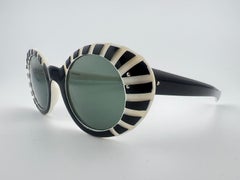 Vintage Midcentury Schwarz-Weiß-Streifen Oval Sonnenbrille 1960 Made in France