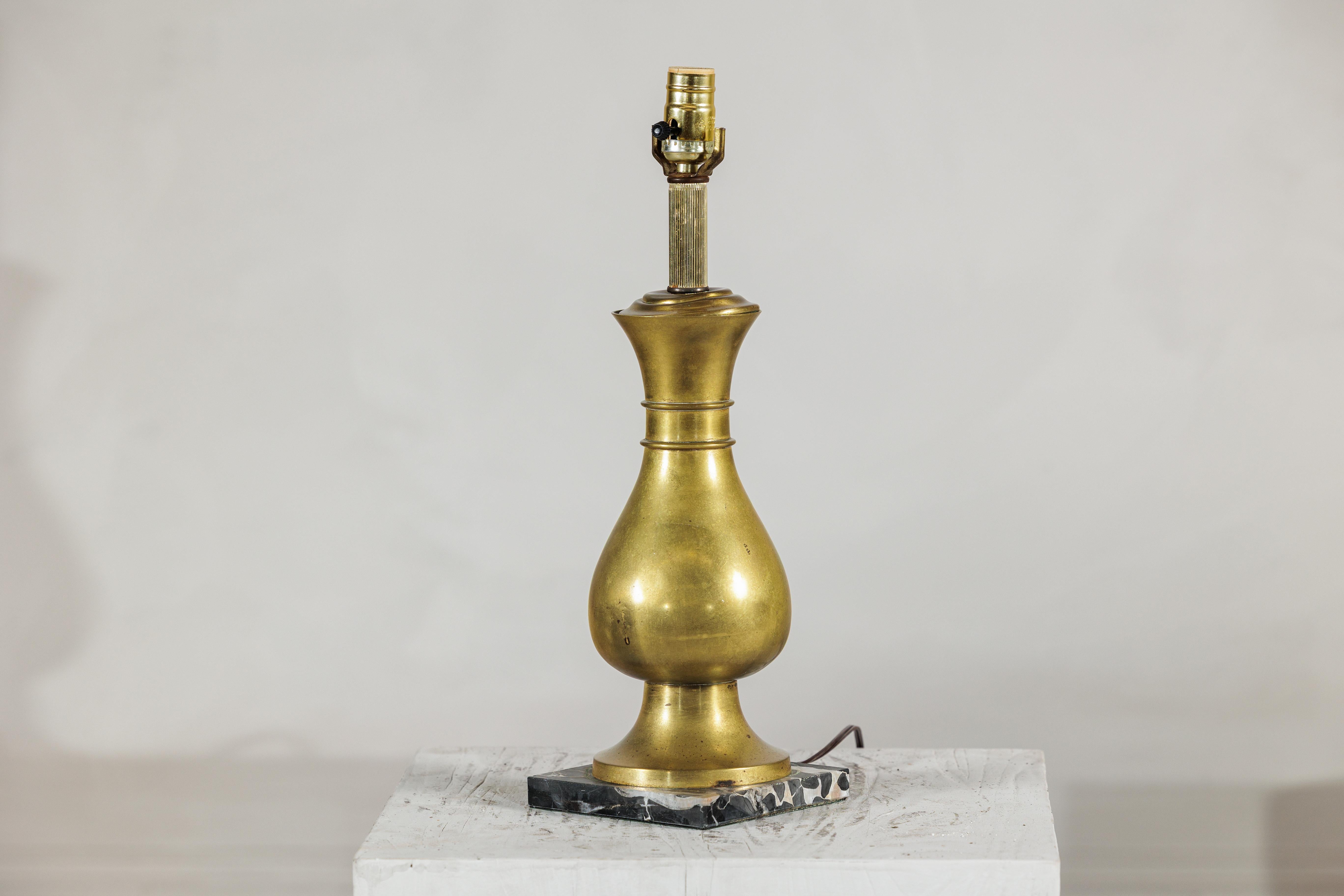 Vintage Midcentury Brass Table Lamp with Baluster Form on Marble Base For Sale 5