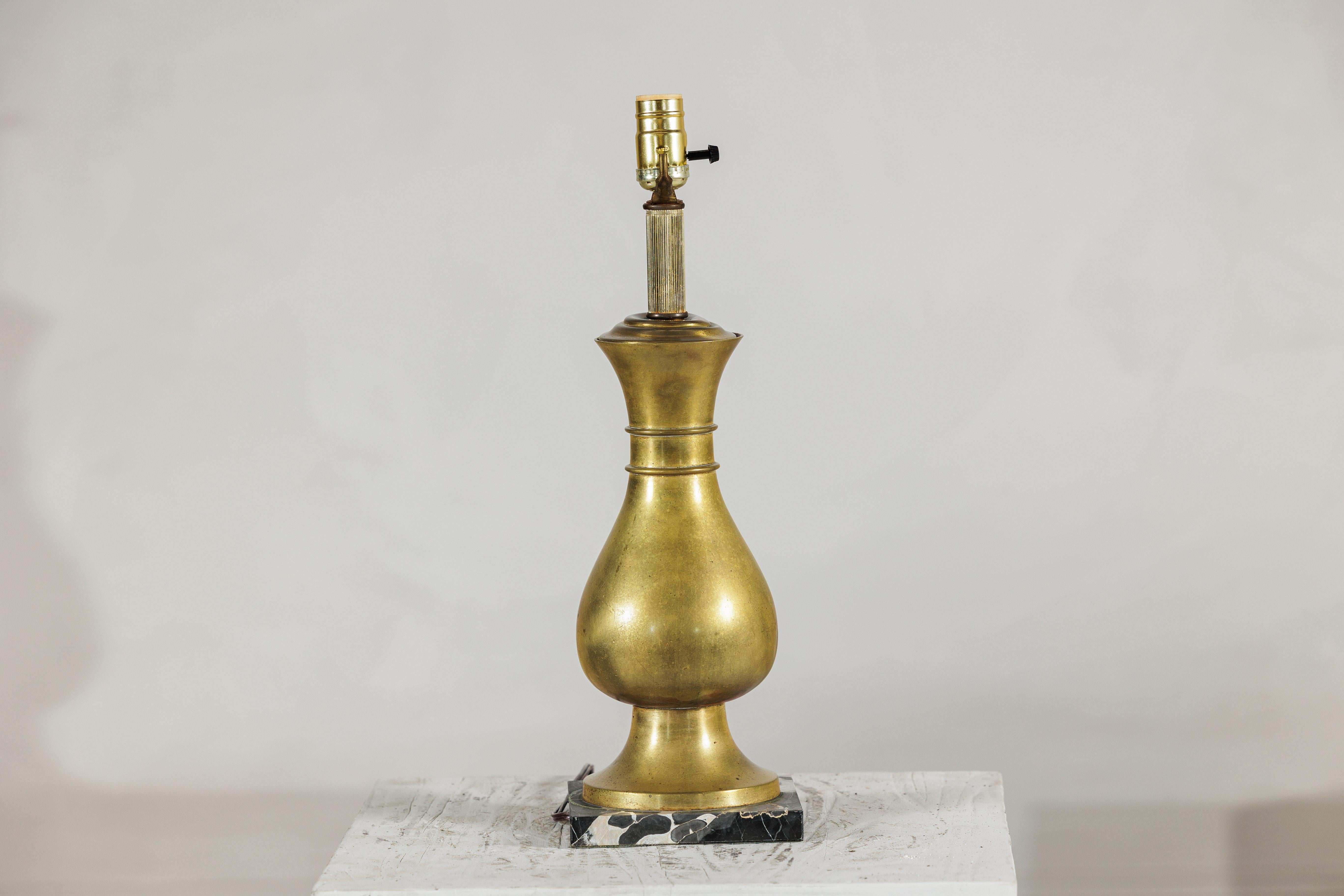 Vintage Midcentury Brass Table Lamp with Baluster Form on Marble Base For Sale 2
