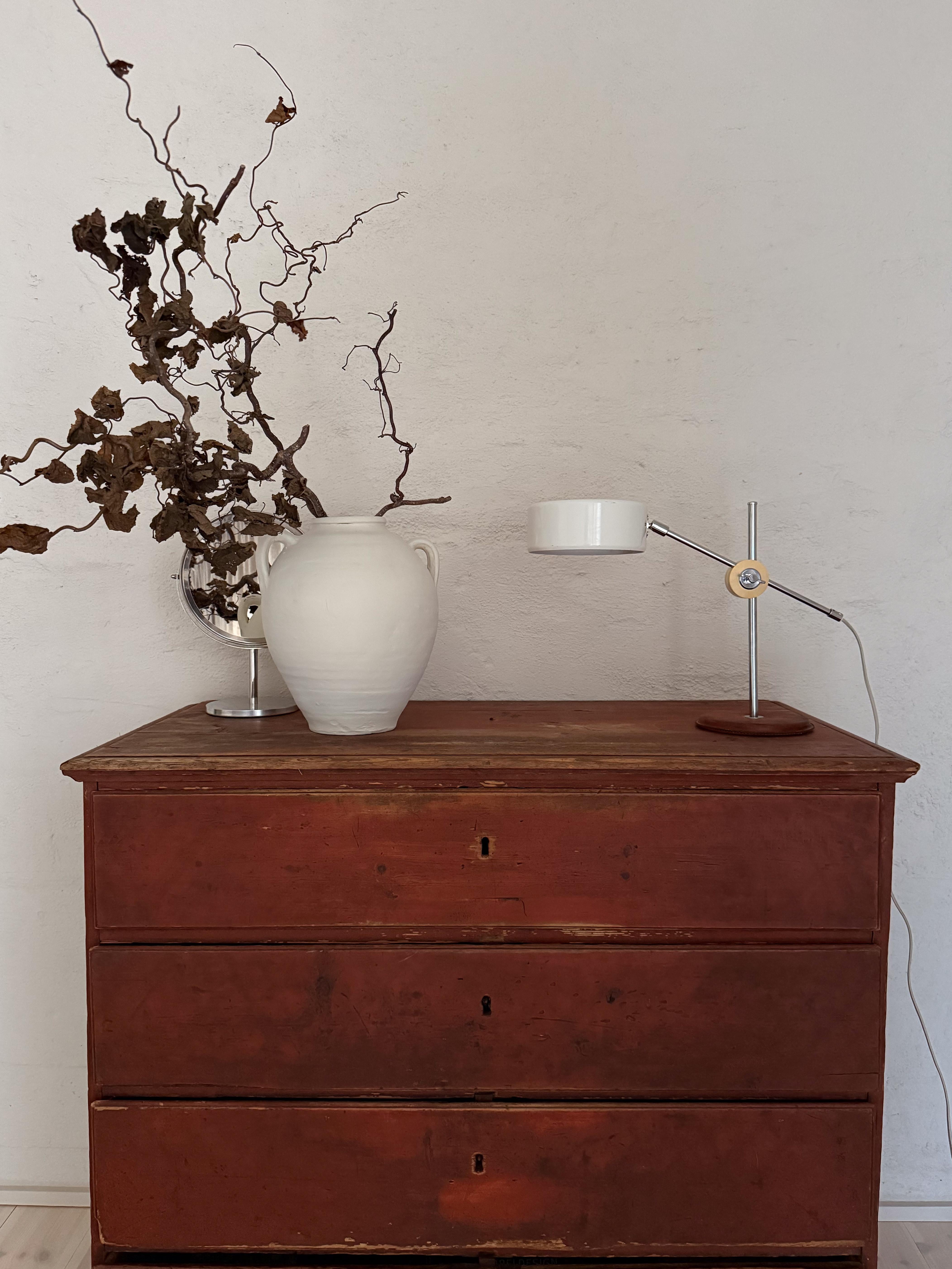 Vintage Midcentury brown Leather Chrome Atelje Lyktan Desk Lamp, Sweden In Good Condition For Sale In Hillringsberg, SE