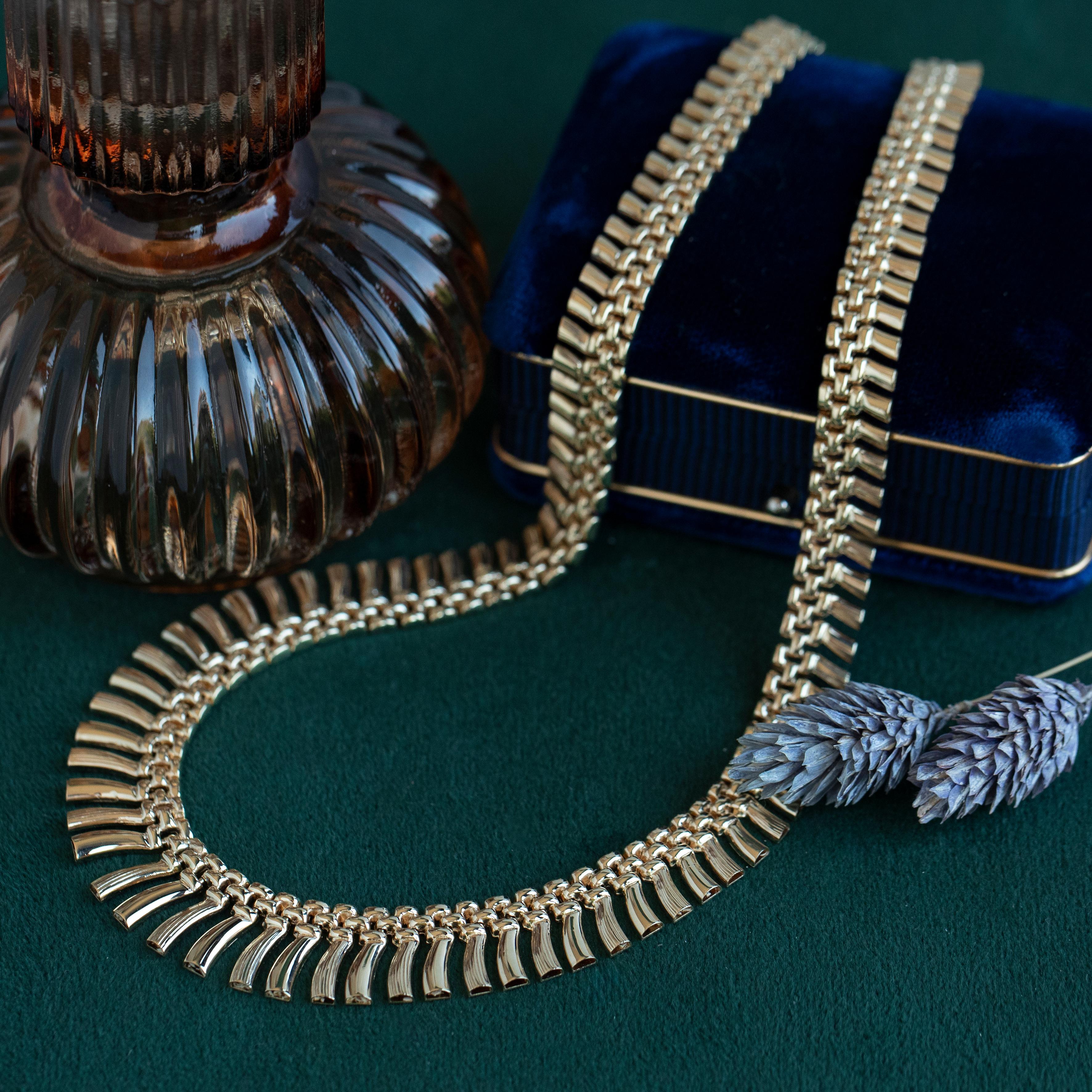 Vintage MidCentury Cleopatra Collar Statement Necklace, 14K Yellow Gold For Sale 1