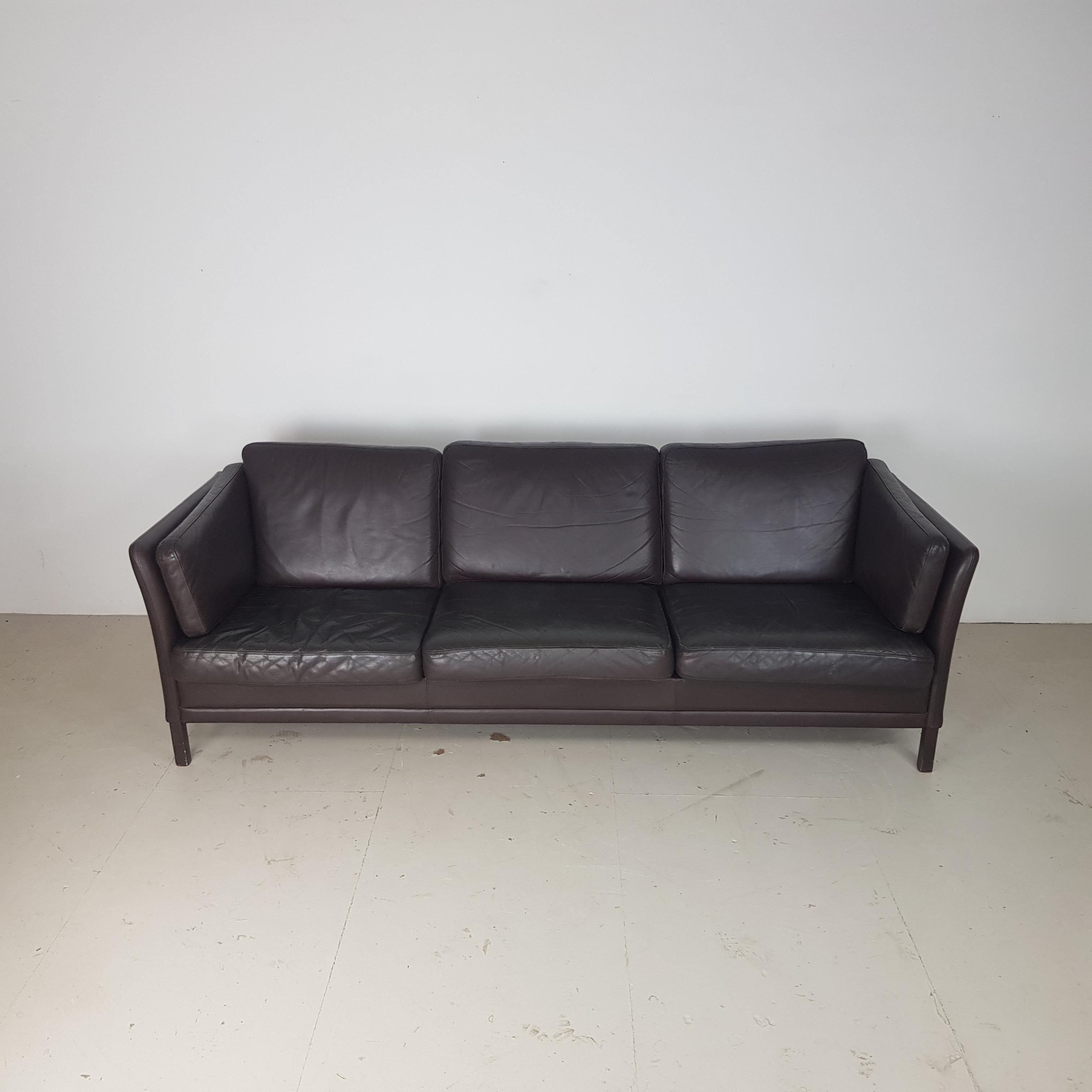 Vintage Midcentury Danish Mogensen Style Three-Seat Sofa in Brown Leather In Good Condition For Sale In Lewes, East Sussex