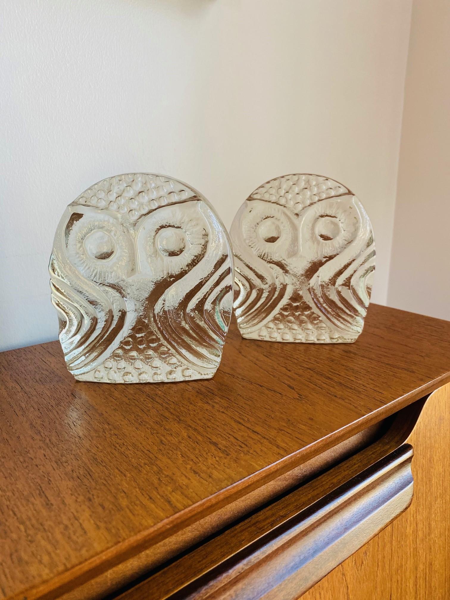 Mid-Century Modern Vintage Midcentury Glass Owl Bookends by Blenko For Sale