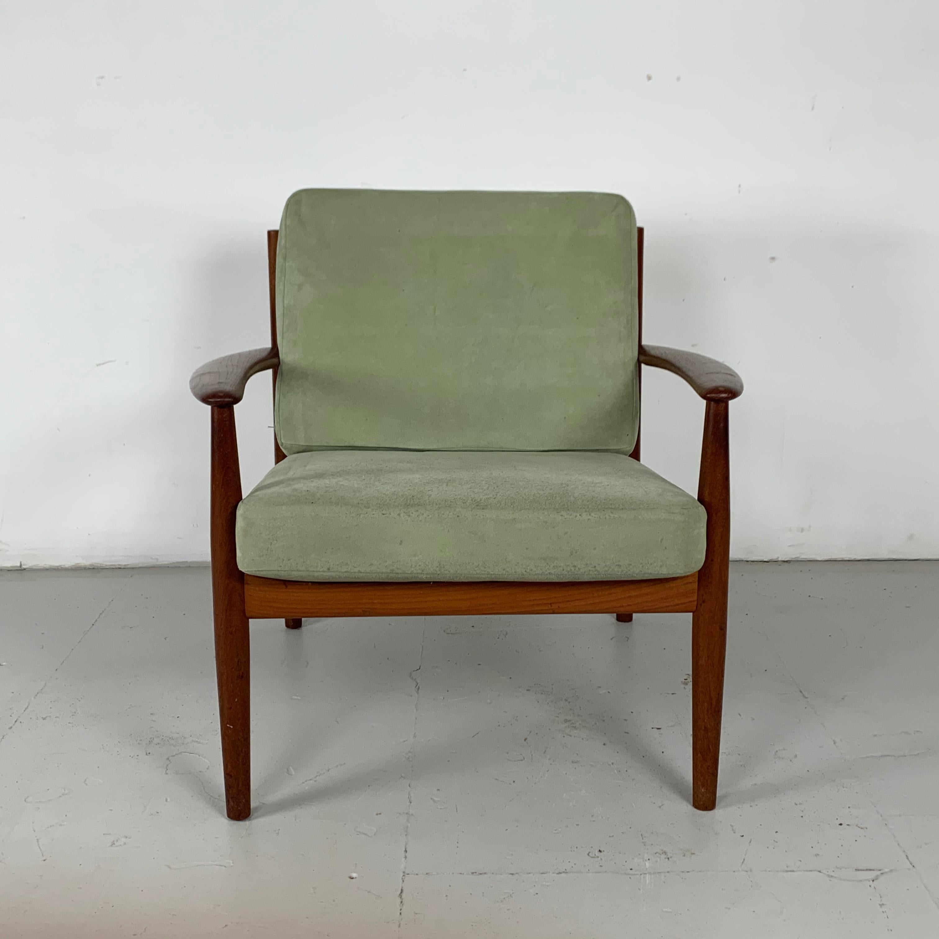 20th Century Vintage Midcentury Grete Jalk for France and Son Teak Lounge Chair For Sale