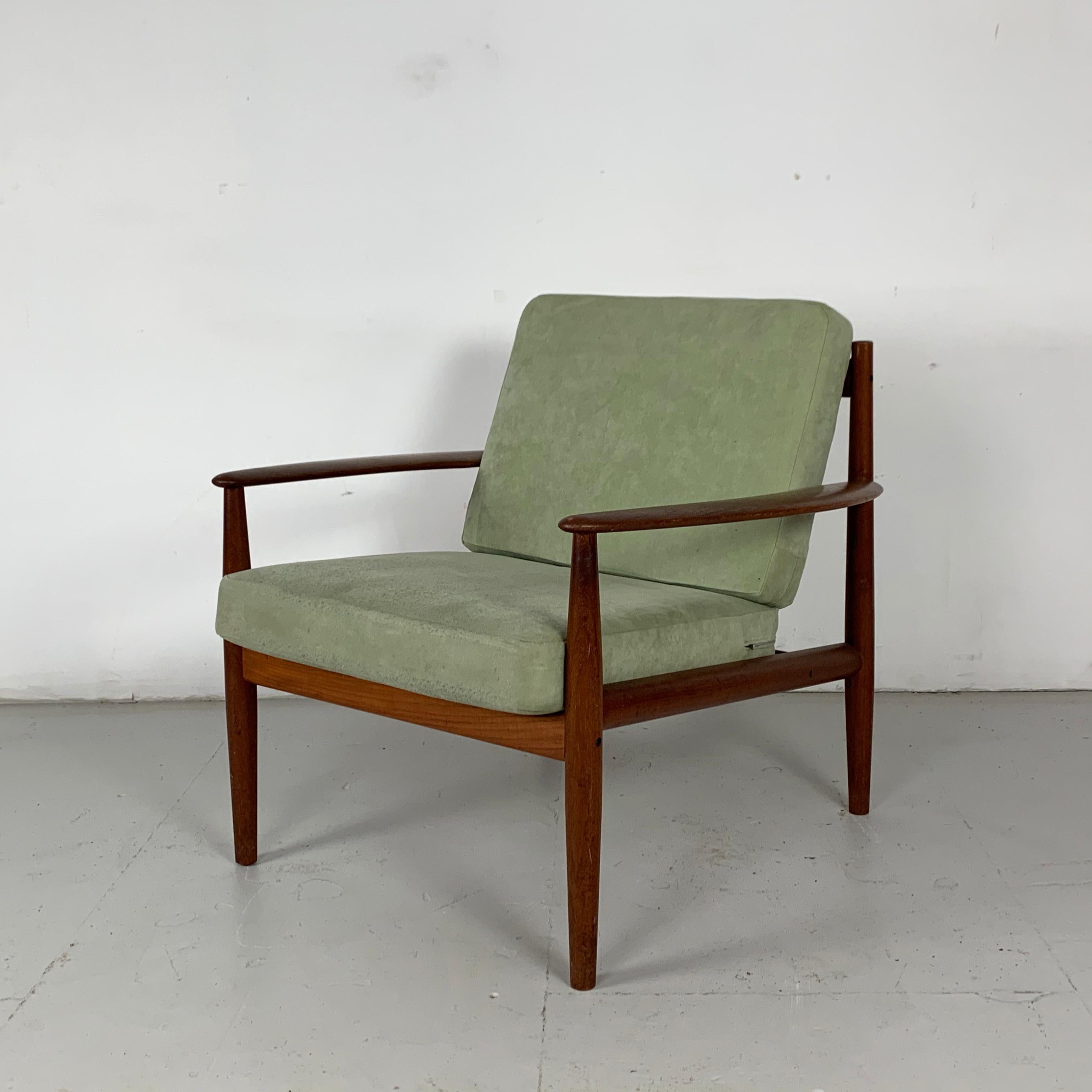 Vintage Midcentury Grete Jalk for France and Son Teak Lounge Chair For Sale 1