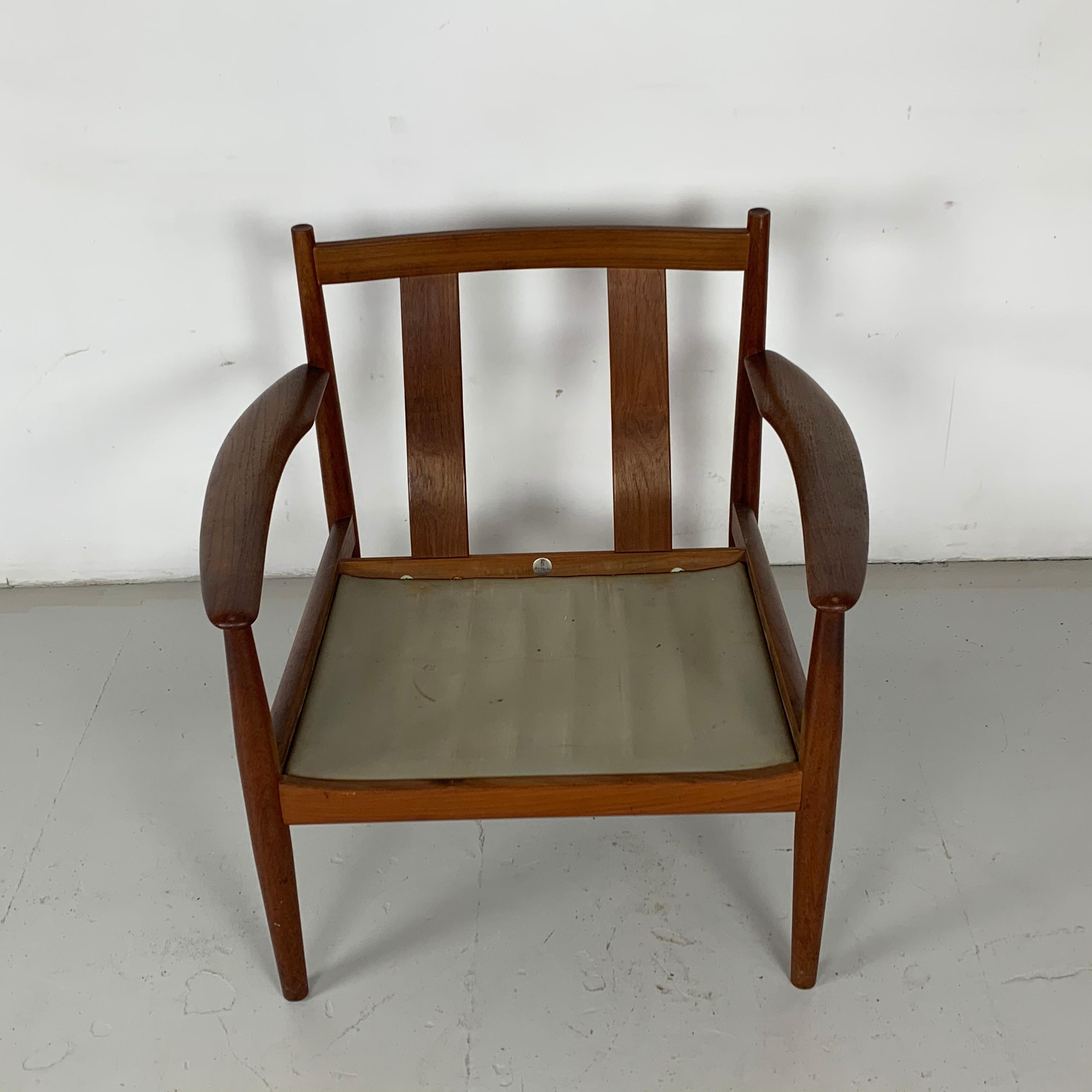 Vintage Midcentury Grete Jalk for France and Son Teak Lounge Chair For Sale 4